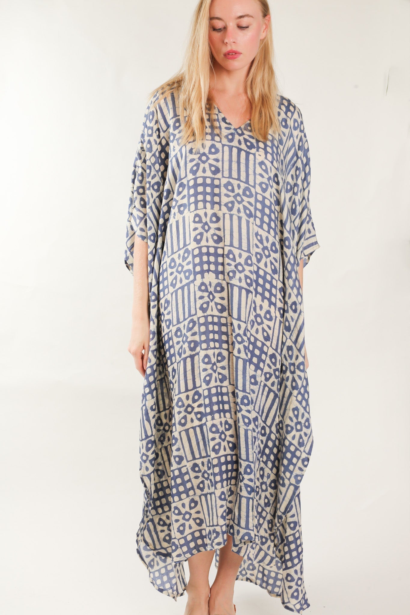 KAFTAN SILK DRESS SHAKTI - BANGKOK TAILOR CLOTHING STORE - HANDMADE CLOTHING