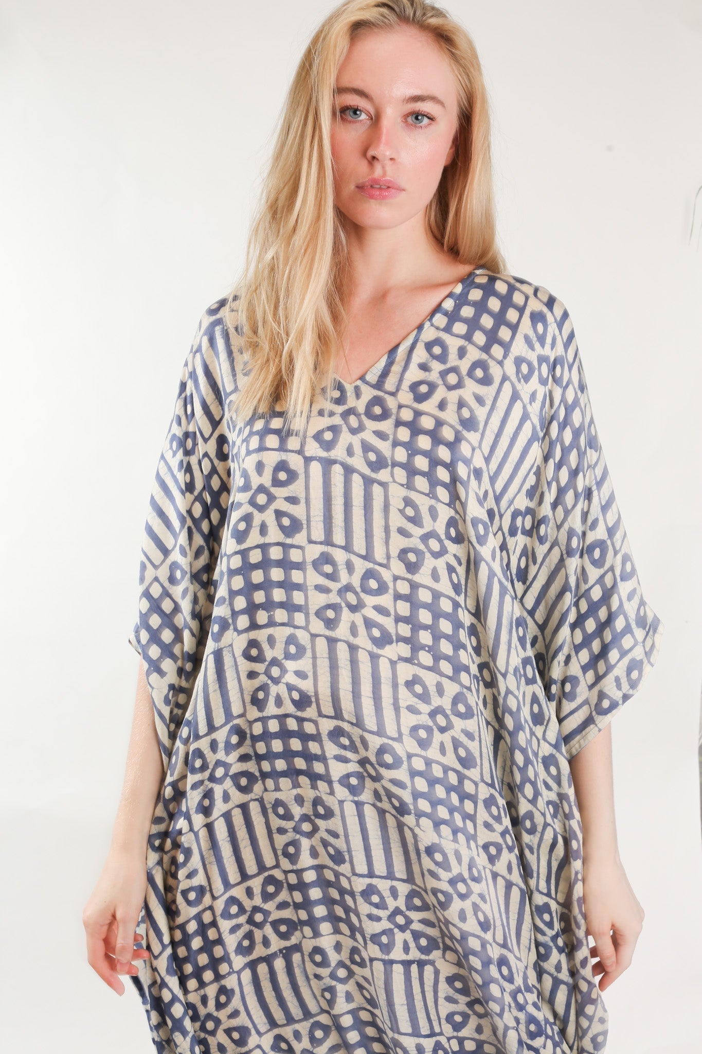 KAFTAN SILK DRESS SHAKTI - BANGKOK TAILOR CLOTHING STORE - HANDMADE CLOTHING