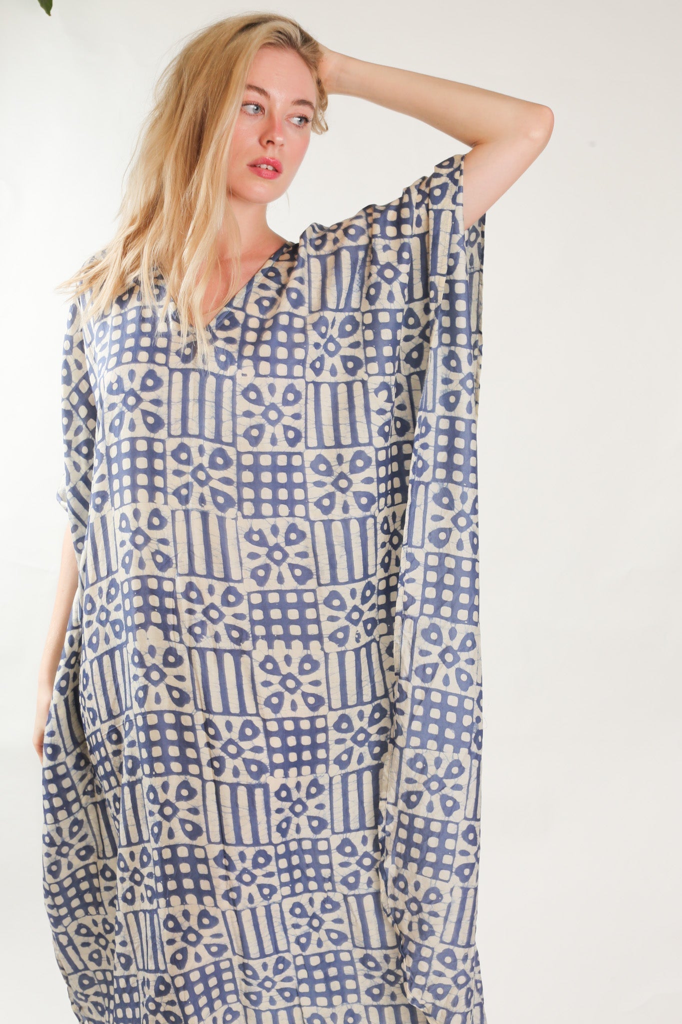 KAFTAN SILK DRESS SHAKTI - BANGKOK TAILOR CLOTHING STORE - HANDMADE CLOTHING