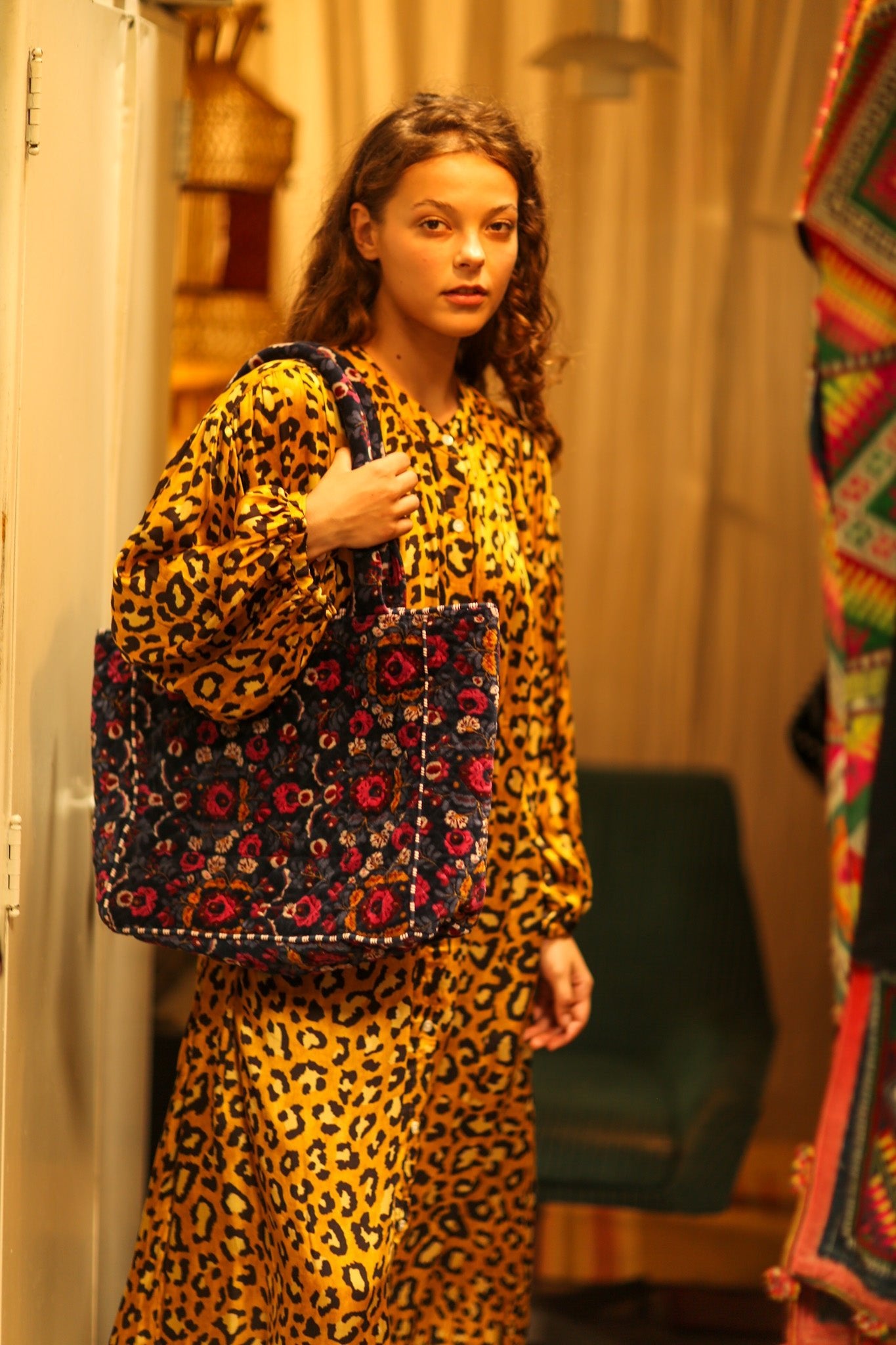 KALI VELVET BAG BOHO FLOWER M - BANGKOK TAILOR CLOTHING STORE - HANDMADE CLOTHING