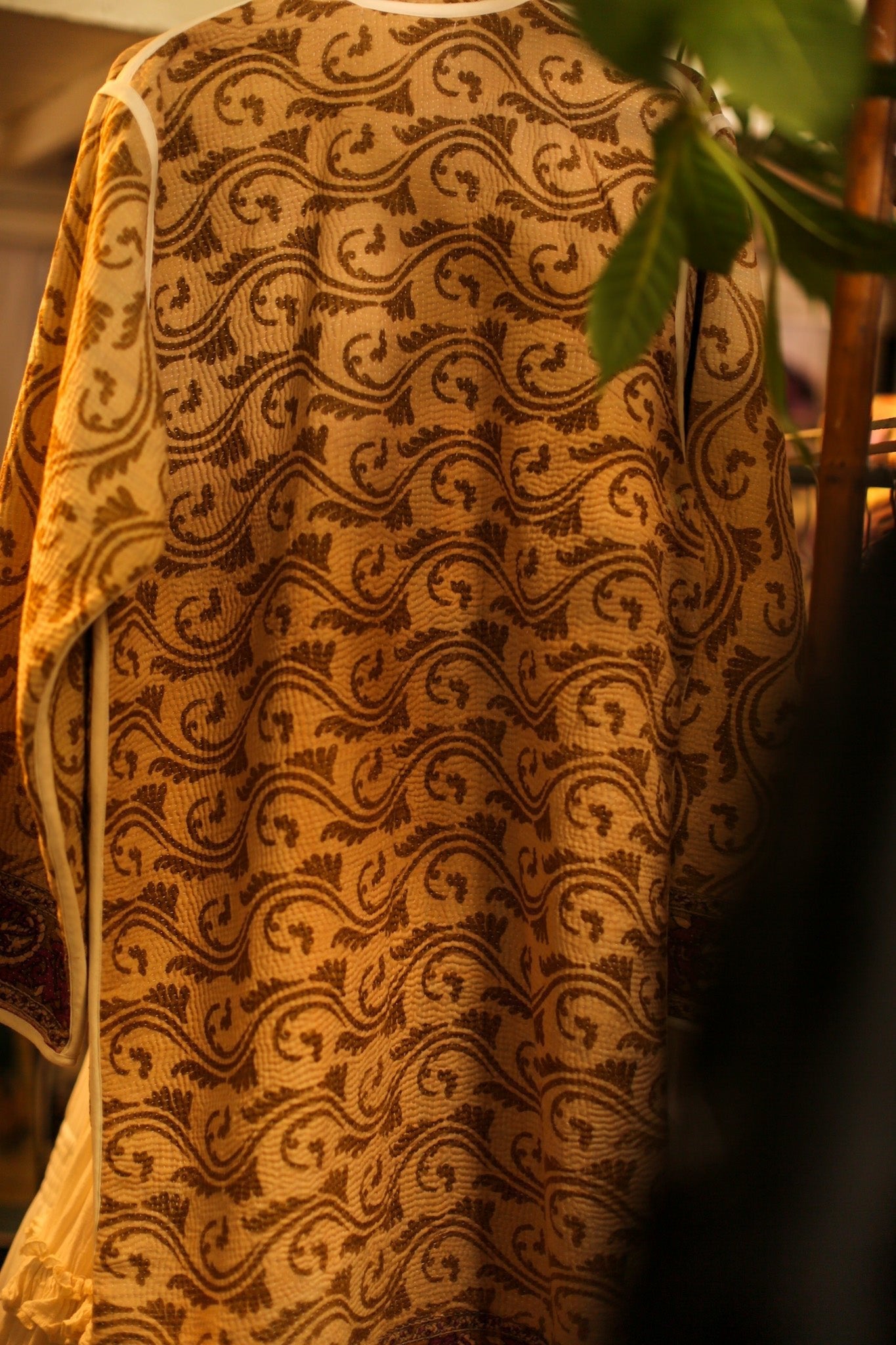 KANTHA COAT YURI - BANGKOK TAILOR CLOTHING STORE - HANDMADE CLOTHING