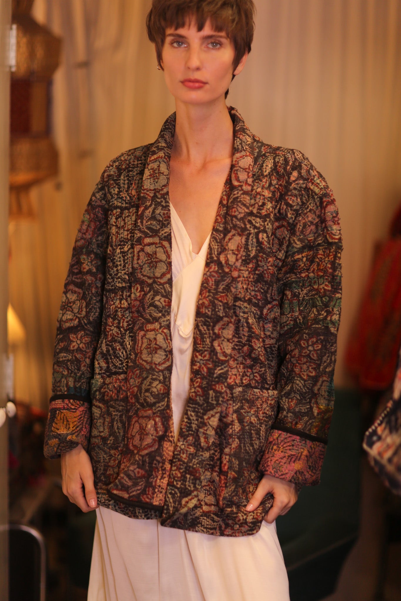 KANTHA JACKET VINTAGE FLOWER FRINE - BANGKOK TAILOR CLOTHING STORE - HANDMADE CLOTHING
