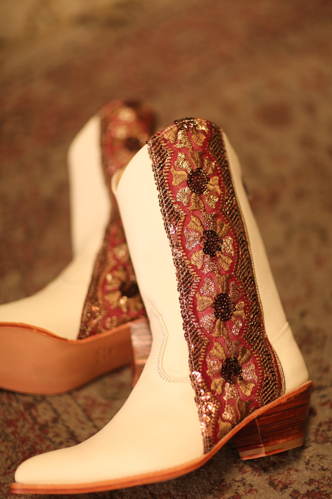 LEATHER BORDER TRIM WESTERN BOOTS LIZOU - BANGKOK TAILOR CLOTHING STORE - HANDMADE CLOTHING