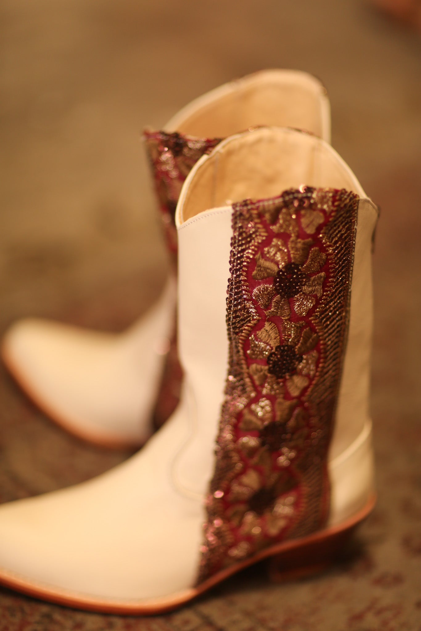LEATHER BORDER TRIM WESTERN BOOTS LIZOU - BANGKOK TAILOR CLOTHING STORE - HANDMADE CLOTHING