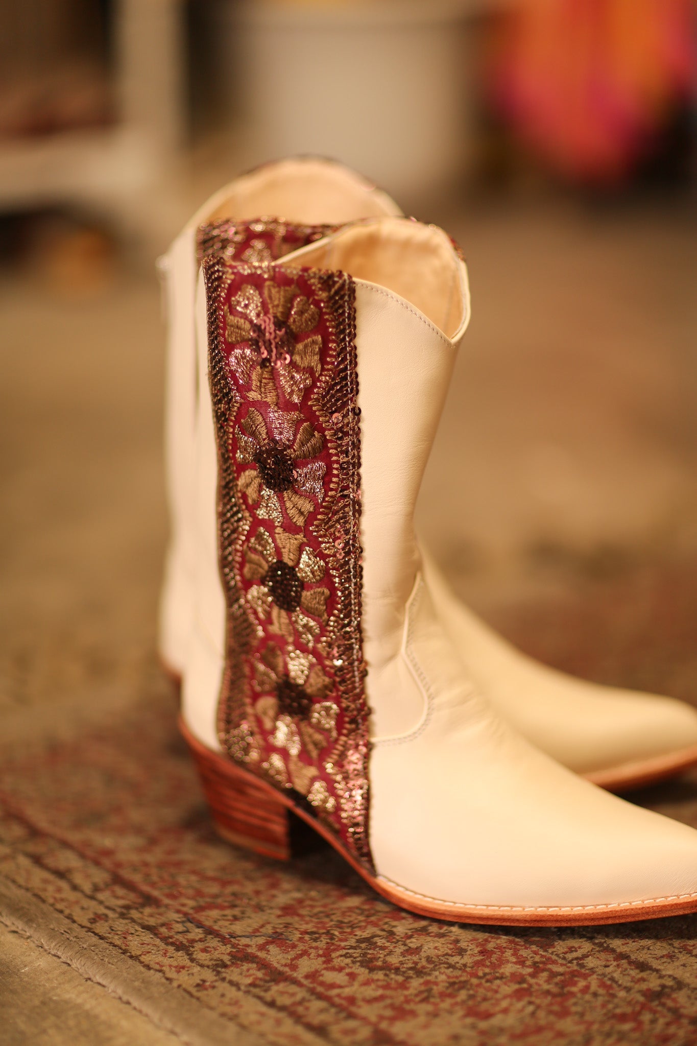 LEATHER BORDER TRIM WESTERN BOOTS LIZOU - BANGKOK TAILOR CLOTHING STORE - HANDMADE CLOTHING
