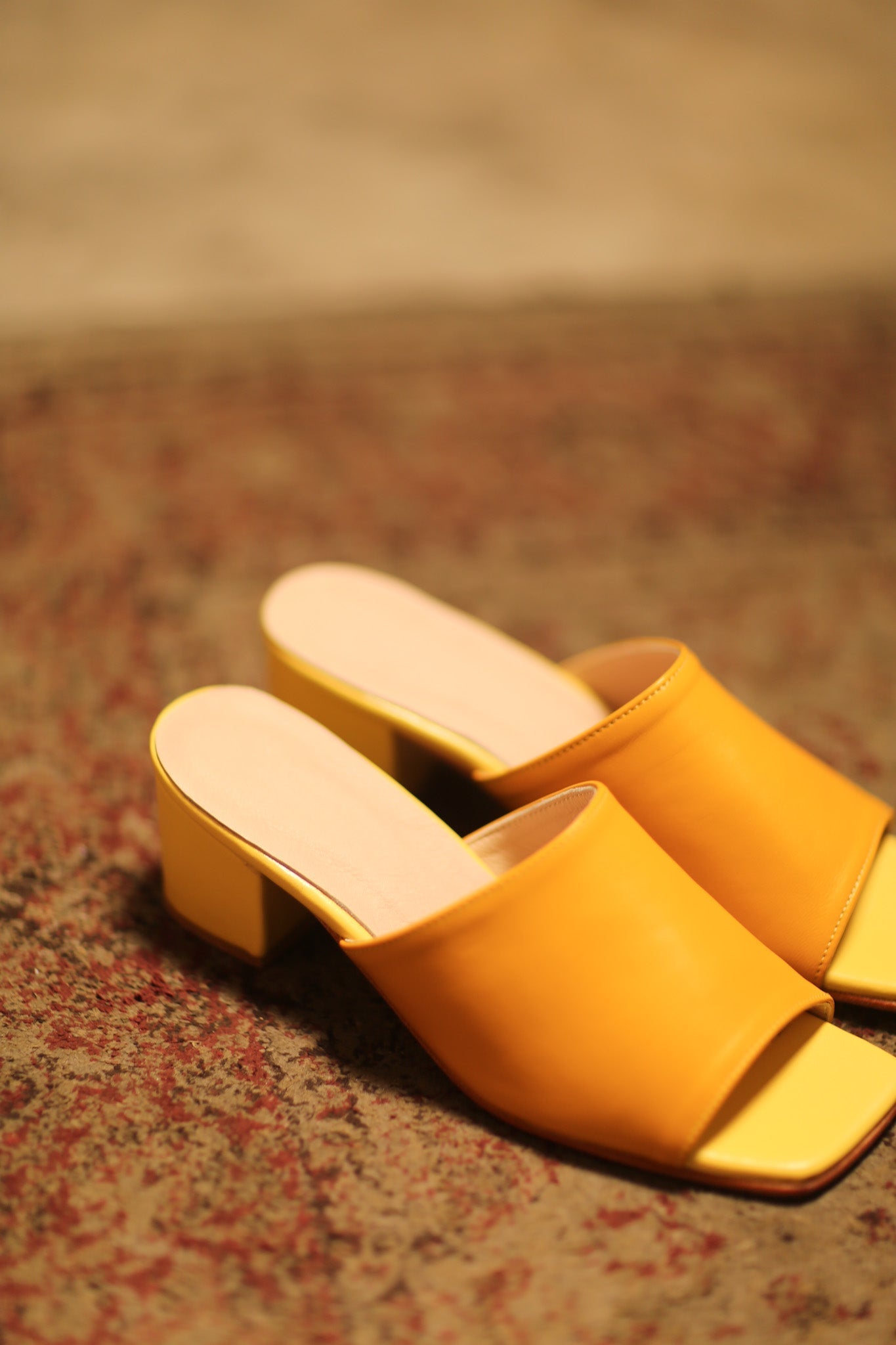 LEATHER HEELED MULES DARK YELLOE LIGHT YELLOW - BANGKOK TAILOR CLOTHING STORE - HANDMADE CLOTHING