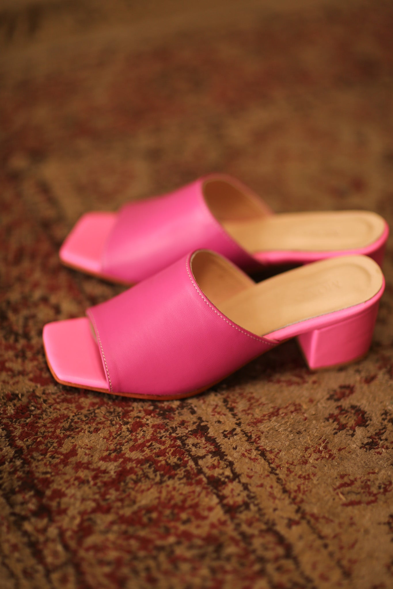 LEATHER HEELED MULES LORIN FUSHIA PINK - BANGKOK TAILOR CLOTHING STORE - HANDMADE CLOTHING