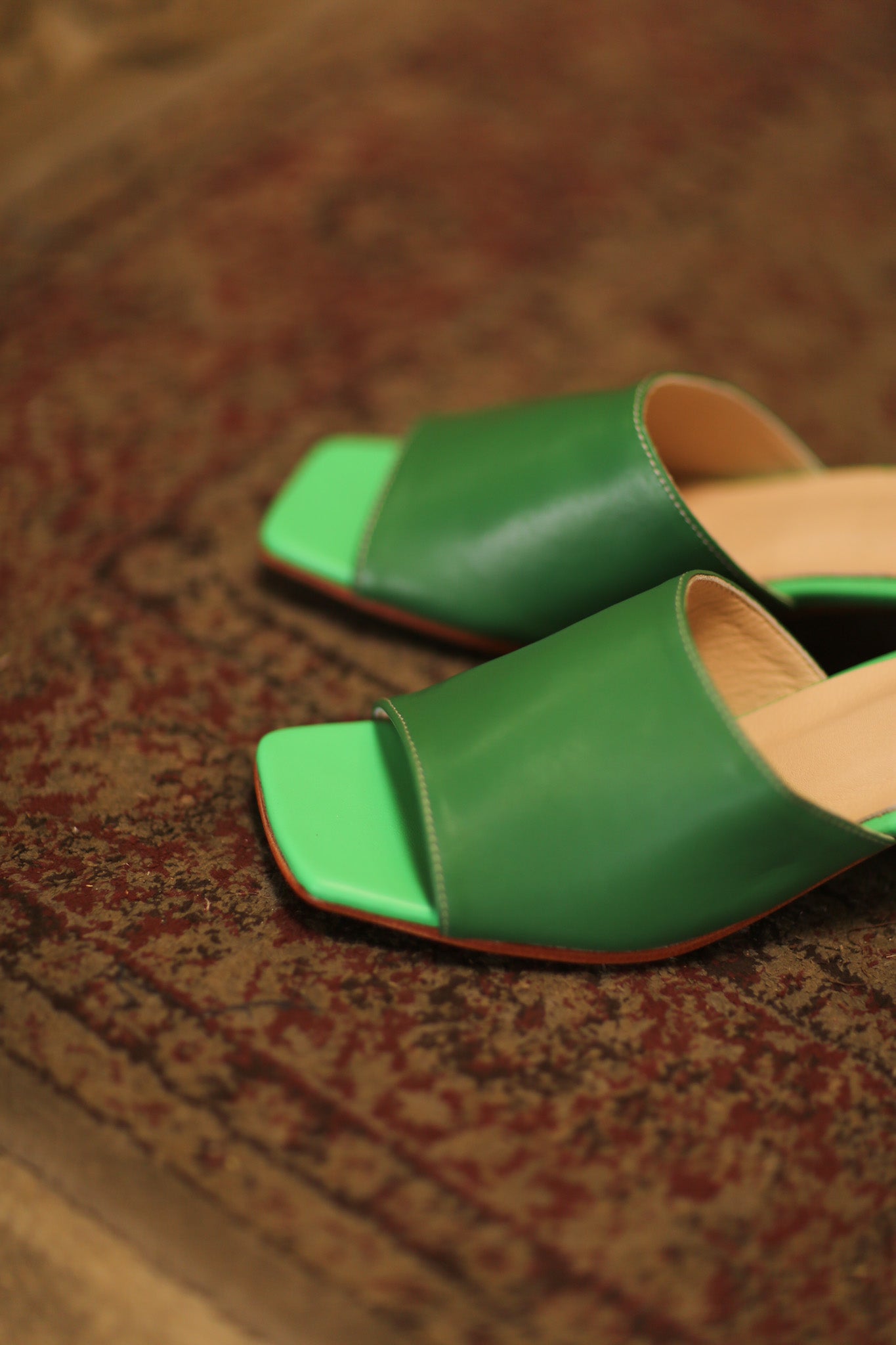 LEATHER MULES LORIN GREEN - BANGKOK TAILOR CLOTHING STORE - HANDMADE CLOTHING