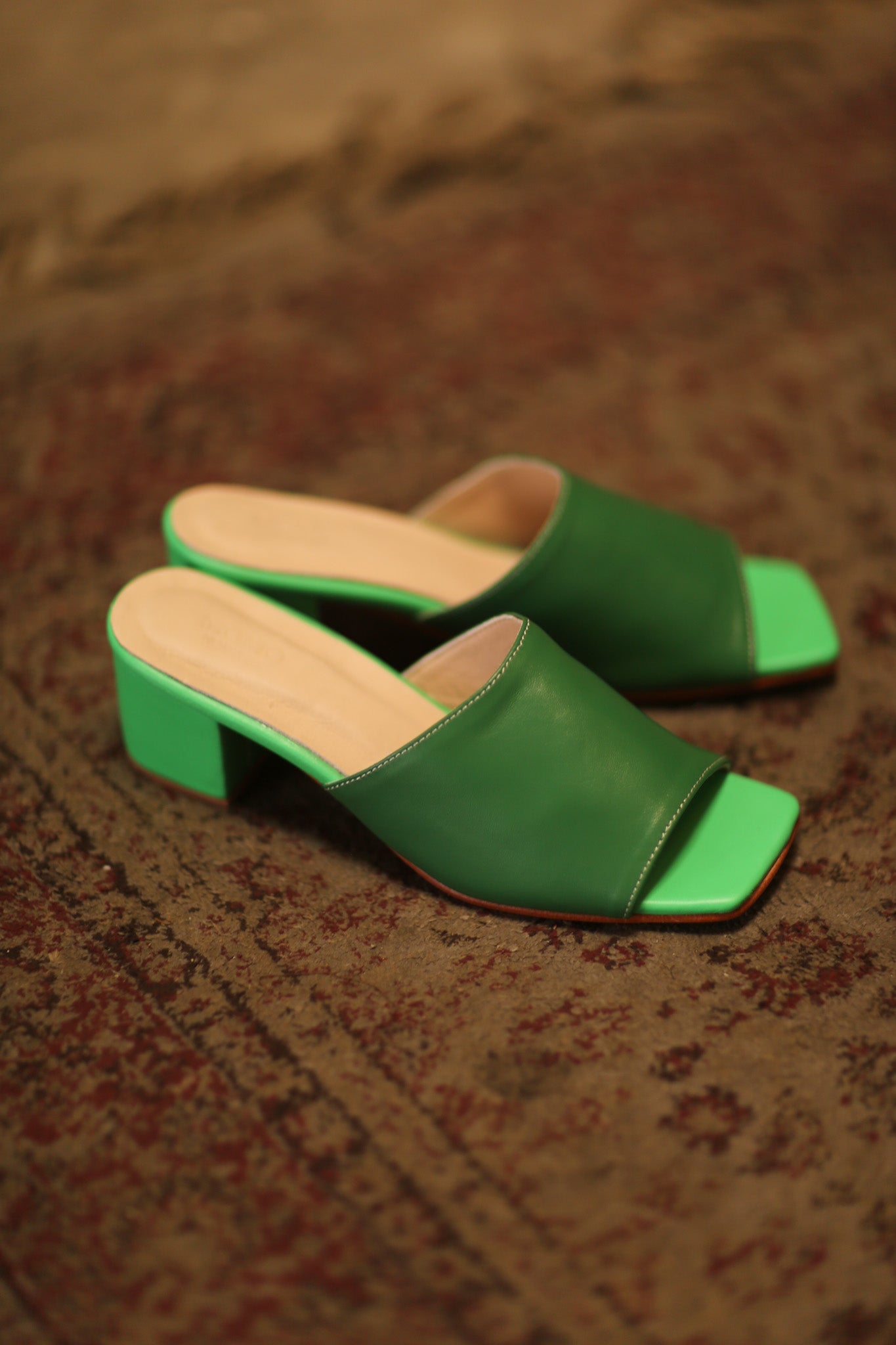 LEATHER MULES LORIN GREEN - BANGKOK TAILOR CLOTHING STORE - HANDMADE CLOTHING