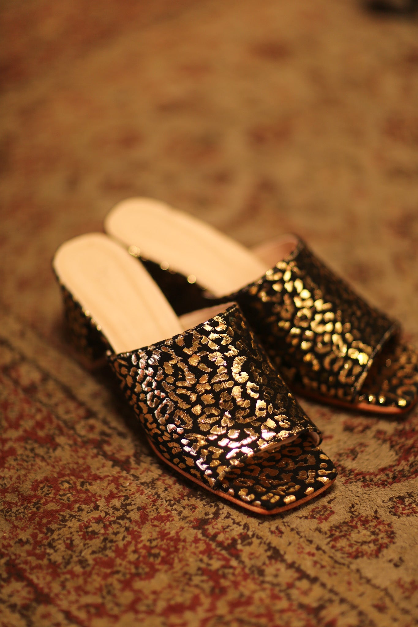 LEO HEELED MULES MARIBEL - BANGKOK TAILOR CLOTHING STORE - HANDMADE CLOTHING