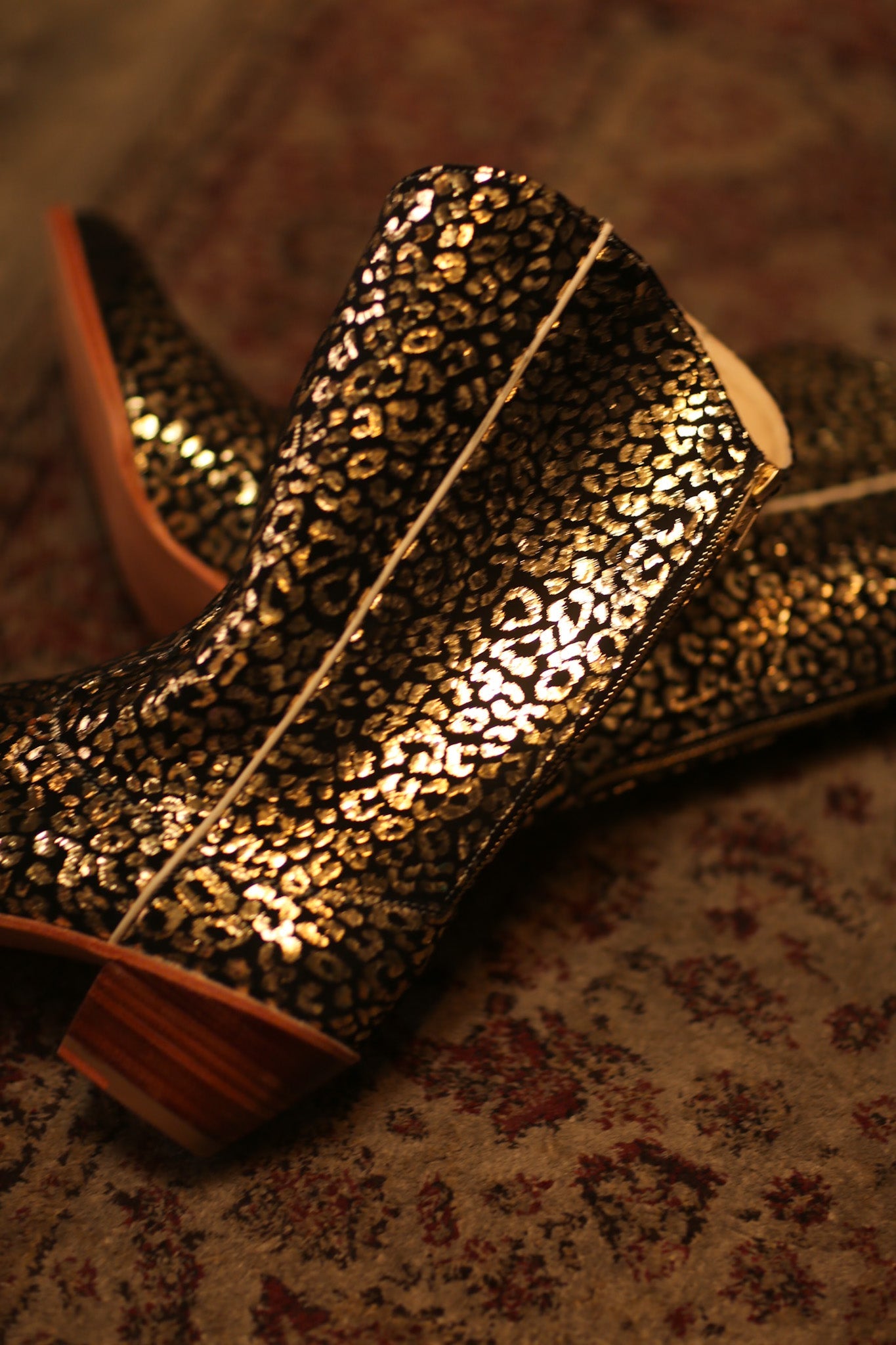 LEO PRINT WESTERN BOOTS SORANA - BANGKOK TAILOR CLOTHING STORE - HANDMADE CLOTHING