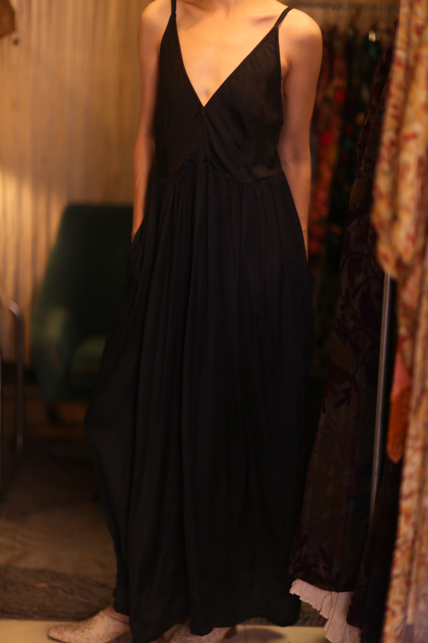 LILY SILK DRESS SOLID BLACK - BANGKOK TAILOR CLOTHING STORE - HANDMADE CLOTHING