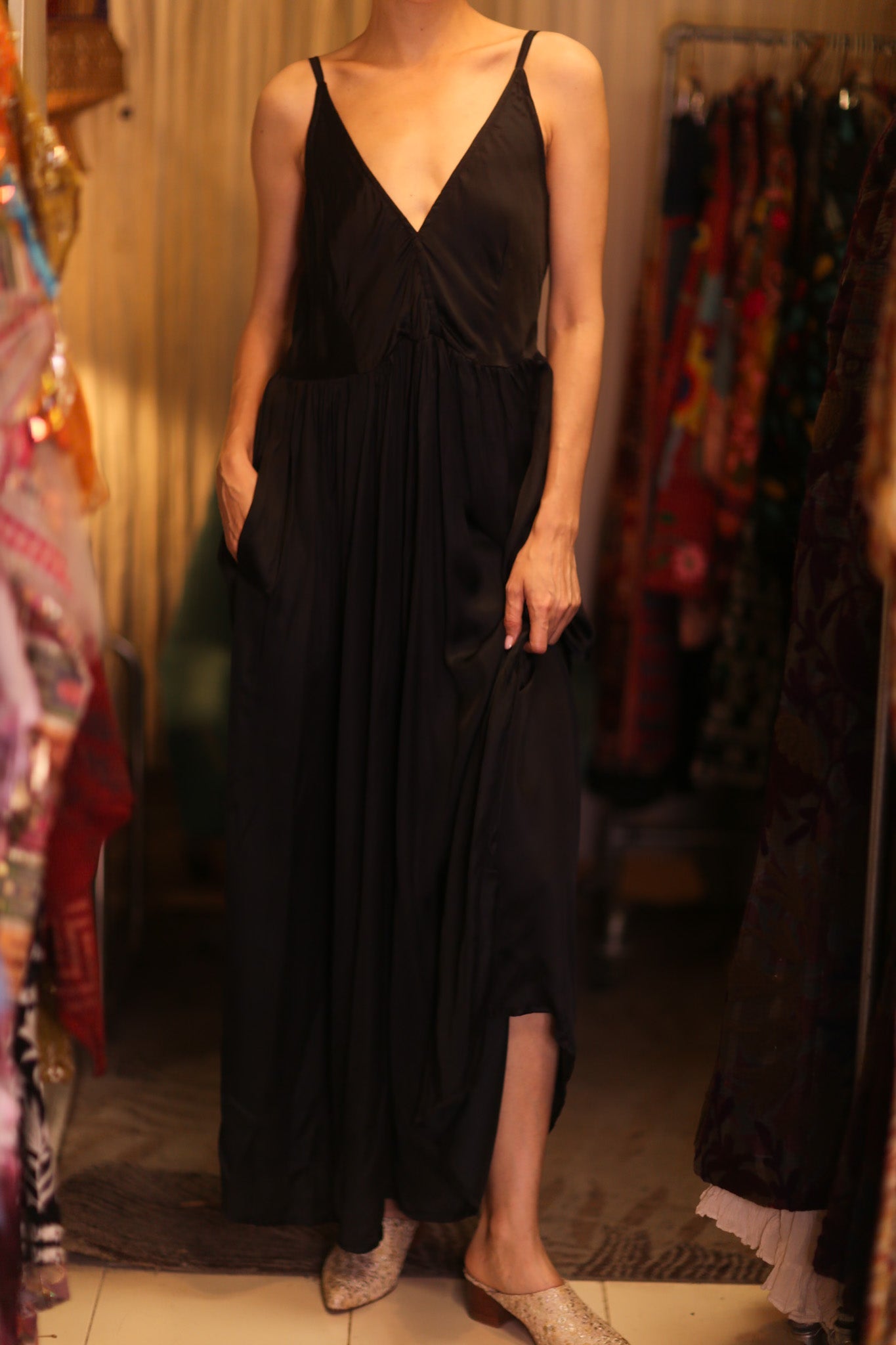 LILY SILK DRESS SOLID BLACK - BANGKOK TAILOR CLOTHING STORE - HANDMADE CLOTHING