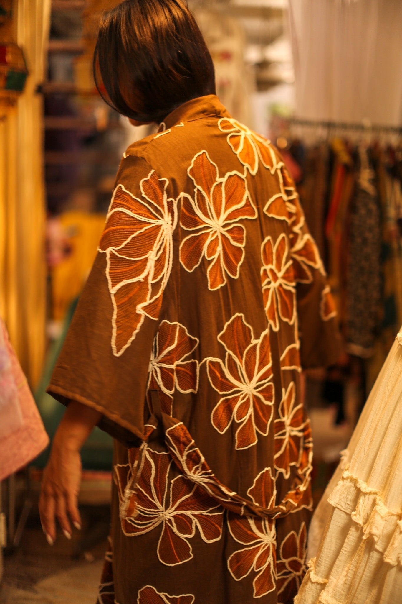 LINEN EMBROIDERED KIMONO MARIETTA - BANGKOK TAILOR CLOTHING STORE - HANDMADE CLOTHING