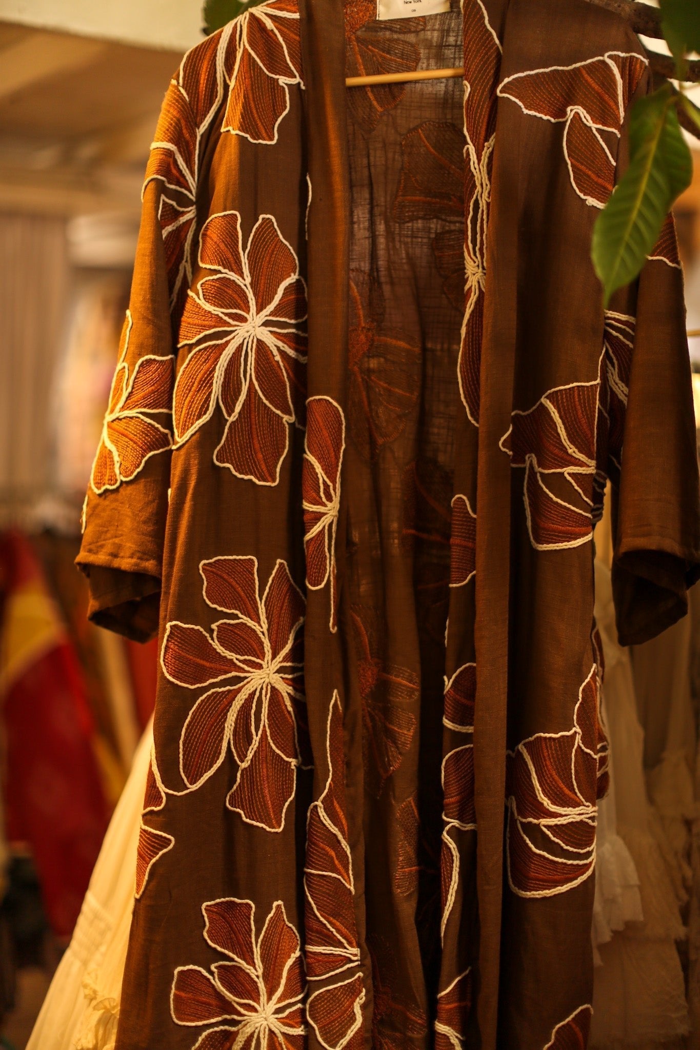 LINEN EMBROIDERED KIMONO MARIETTA - BANGKOK TAILOR CLOTHING STORE - HANDMADE CLOTHING