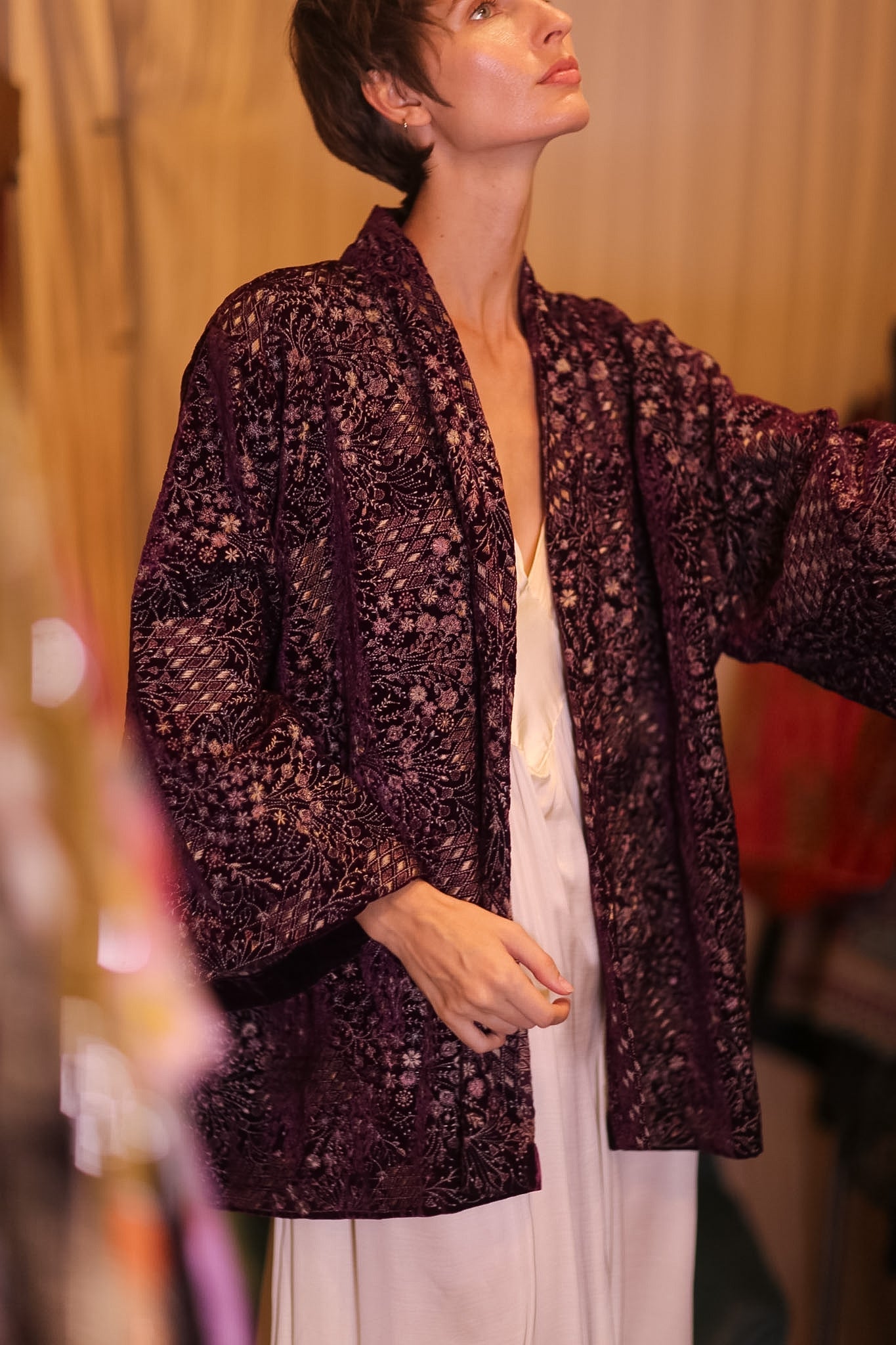 MAGENTA EMBROIDERED VELVET SHORT KIMONO VELOUR - BANGKOK TAILOR CLOTHING STORE - HANDMADE CLOTHING