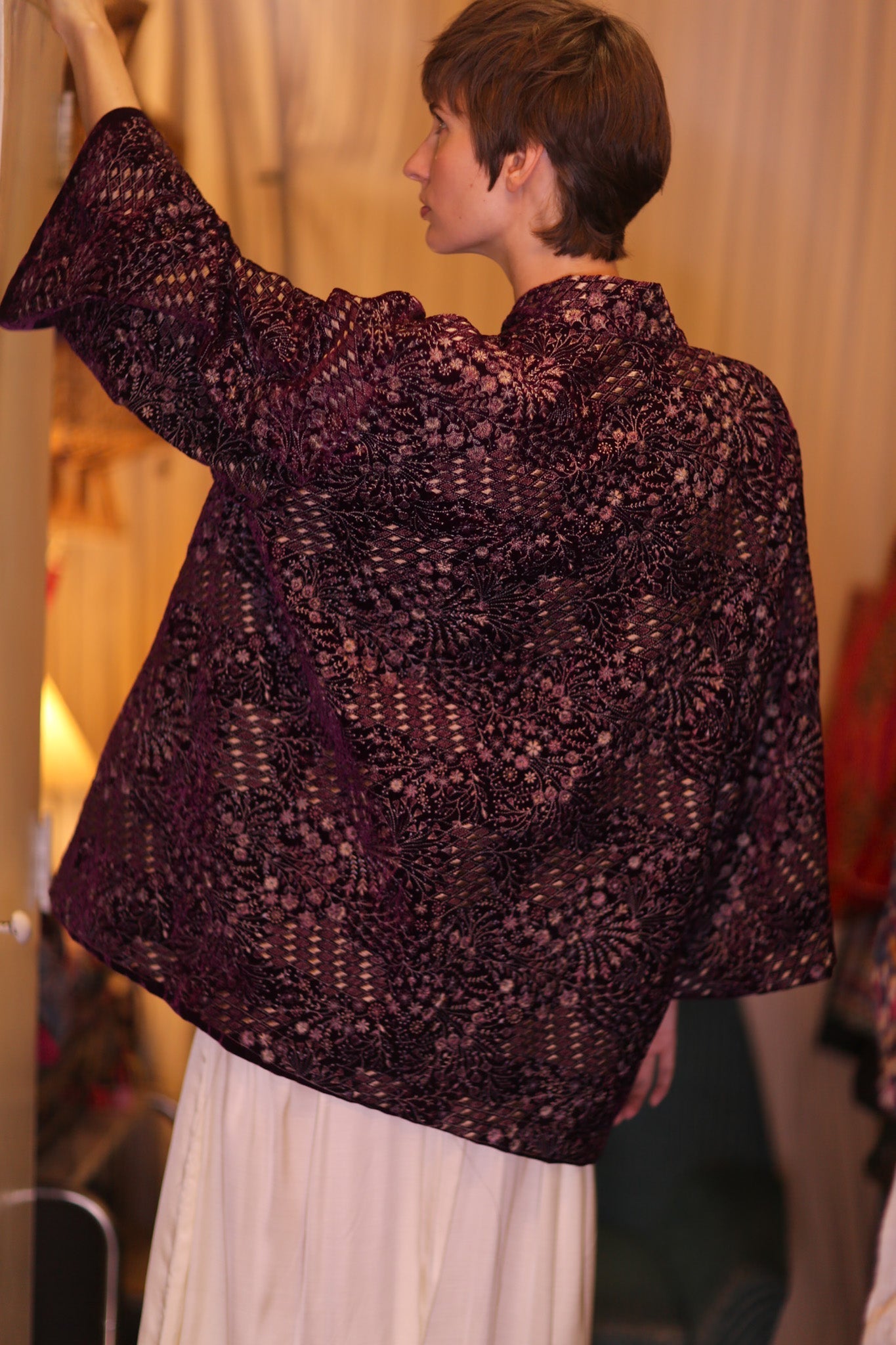 MAGENTA EMBROIDERED VELVET SHORT KIMONO VELOUR - BANGKOK TAILOR CLOTHING STORE - HANDMADE CLOTHING