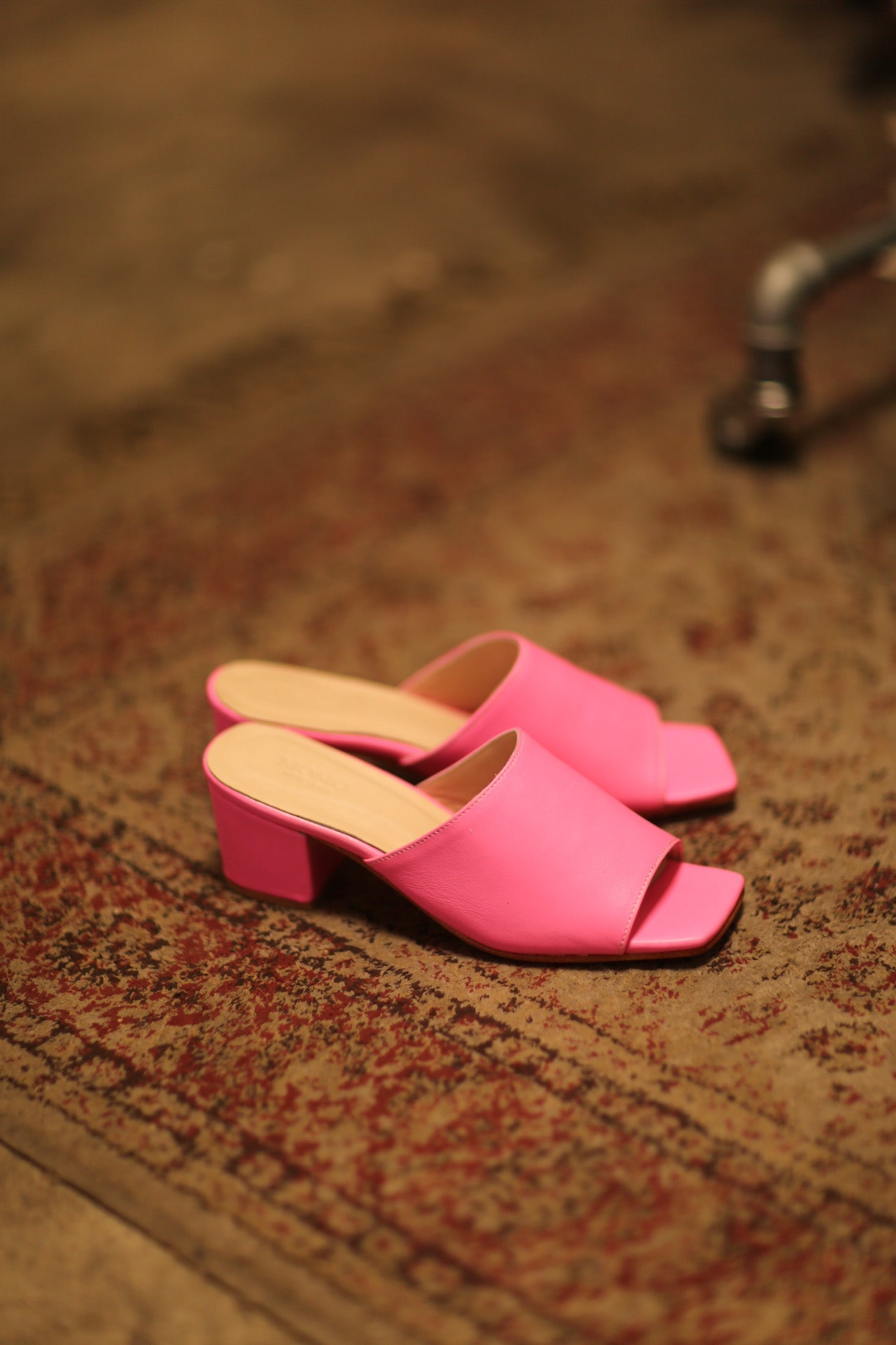 MULES HEELED PINK LORIN - BANGKOK TAILOR CLOTHING STORE - HANDMADE CLOTHING