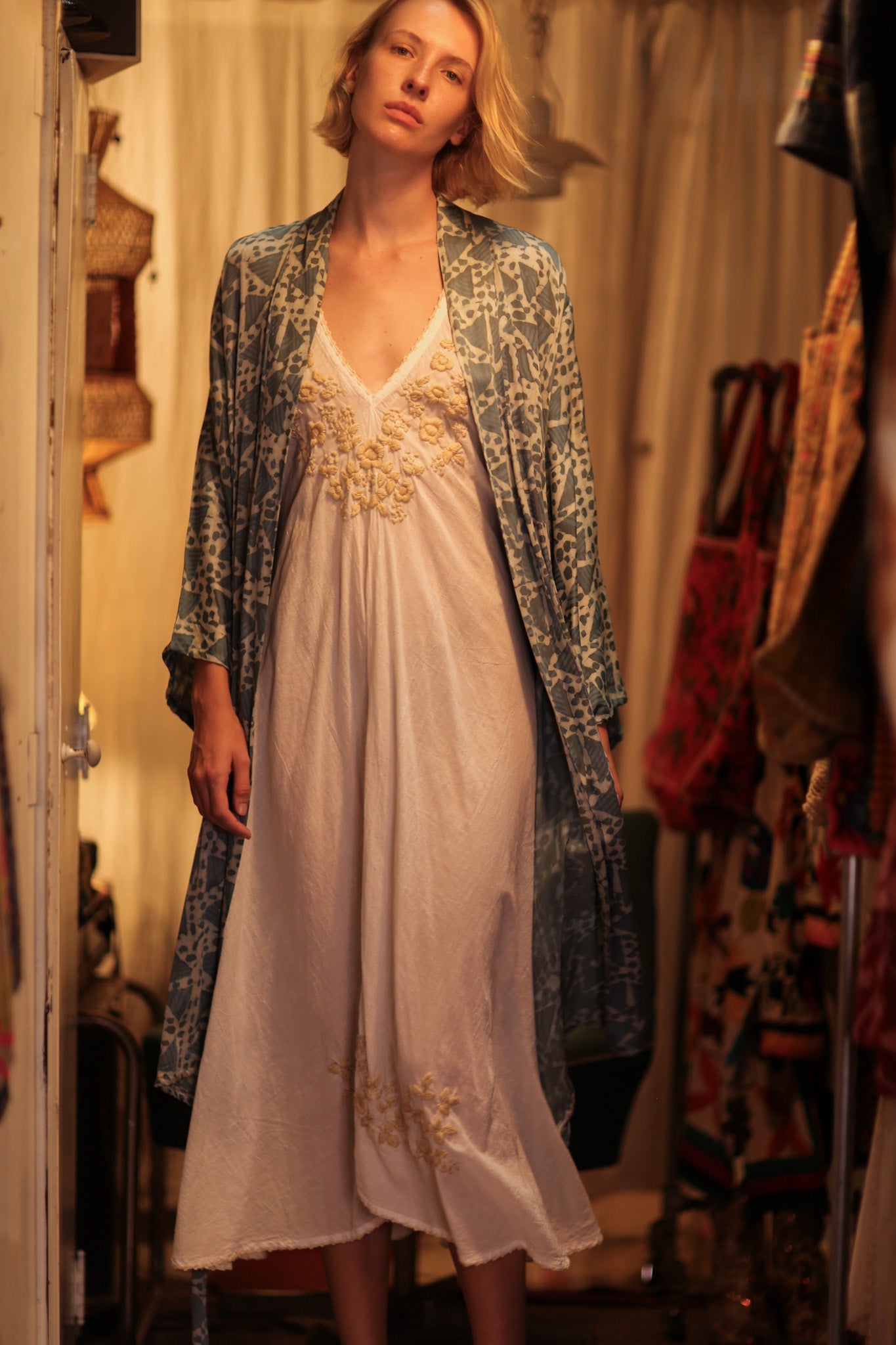 OLIVIA SILK KIMONO GEOMETRIC BLUE - BANGKOK TAILOR CLOTHING STORE - HANDMADE CLOTHING