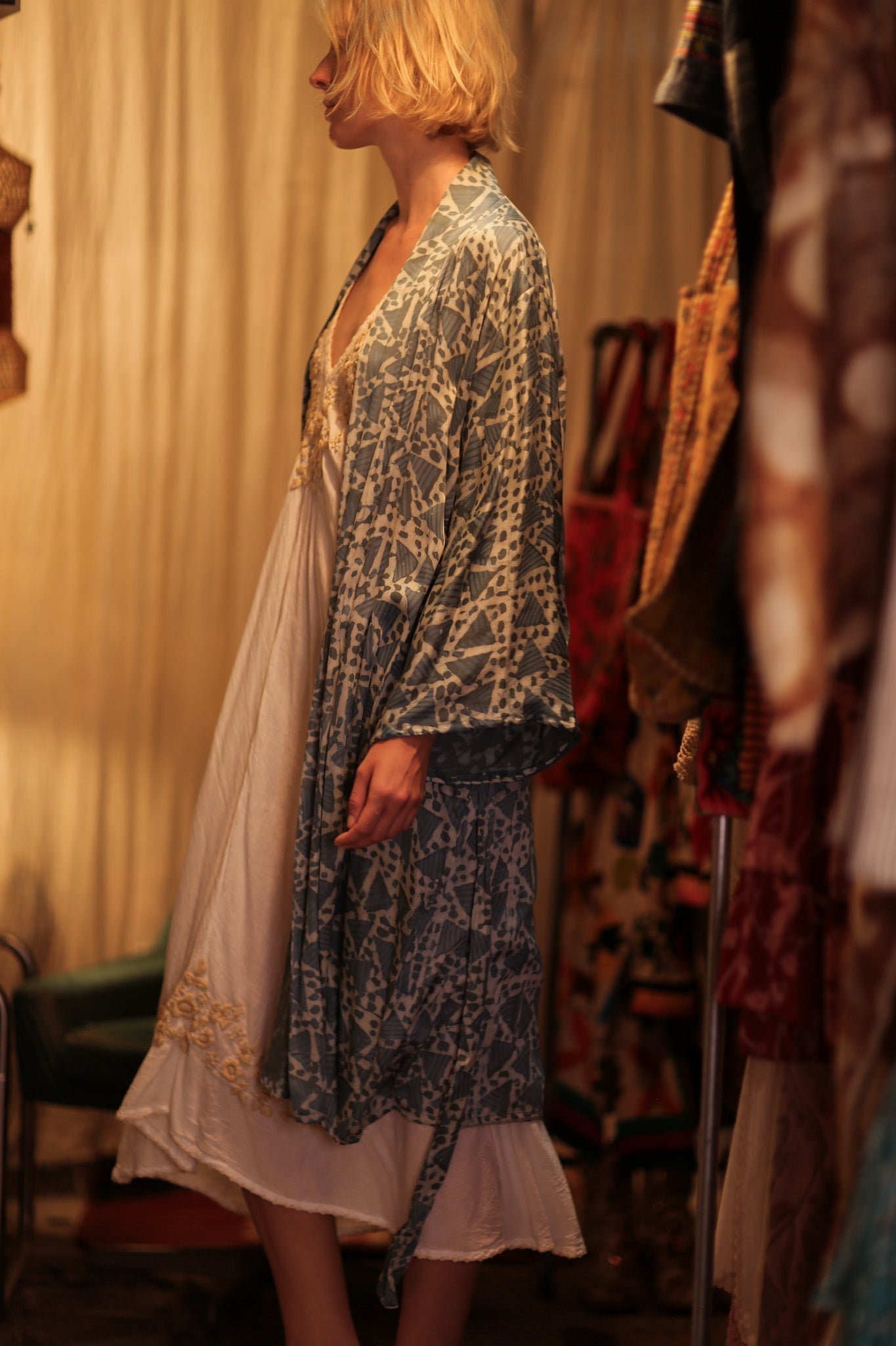 OLIVIA SILK KIMONO GEOMETRIC BLUE - BANGKOK TAILOR CLOTHING STORE - HANDMADE CLOTHING