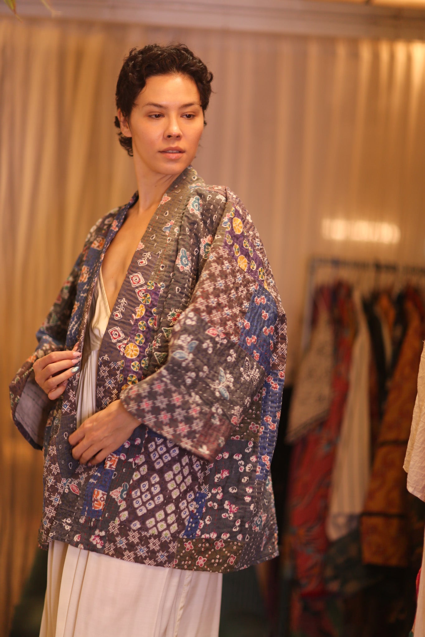 PATCHWORK PATTERN KANTHA SHORT KIMONO MEEPHYO - BANGKOK TAILOR CLOTHING STORE - HANDMADE CLOTHING