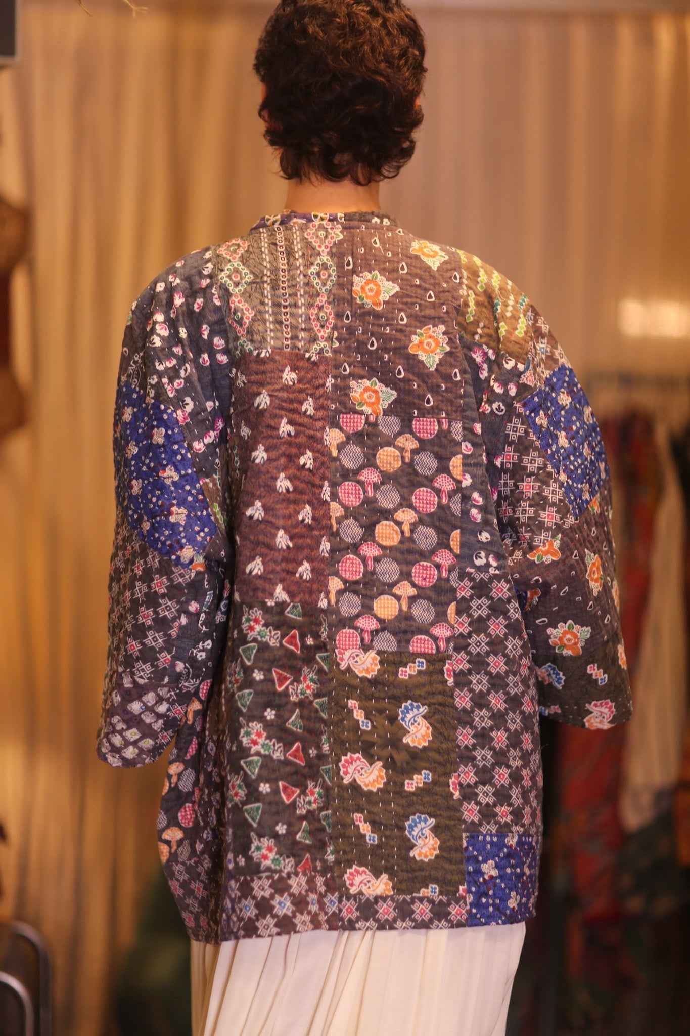 PATCHWORK PATTERN KANTHA SHORT KIMONO NAYVI - BANGKOK TAILOR CLOTHING STORE - HANDMADE CLOTHING