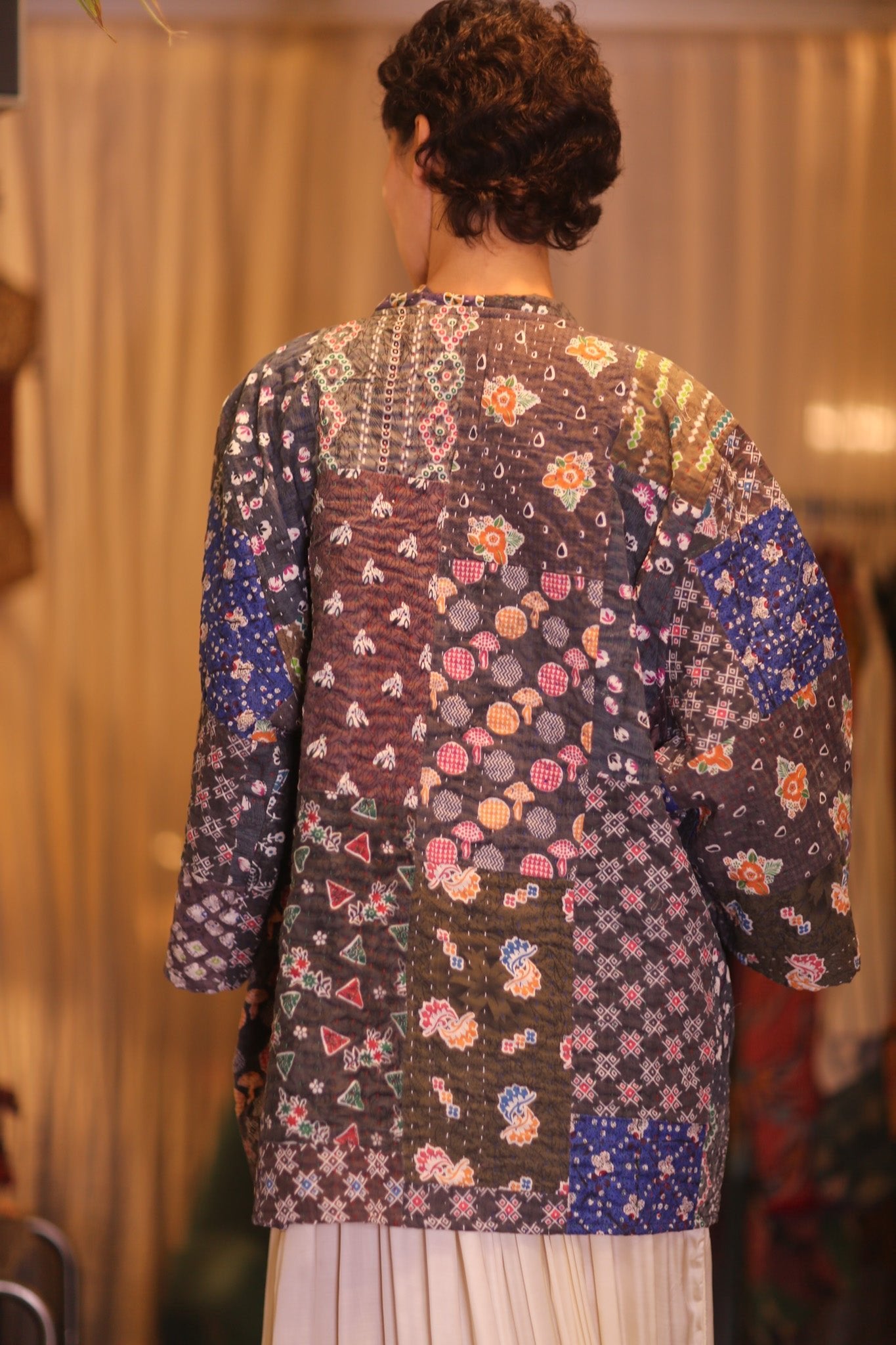PATCHWORK PATTERN KANTHA SHORT KIMONO NAYVI - BANGKOK TAILOR CLOTHING STORE - HANDMADE CLOTHING