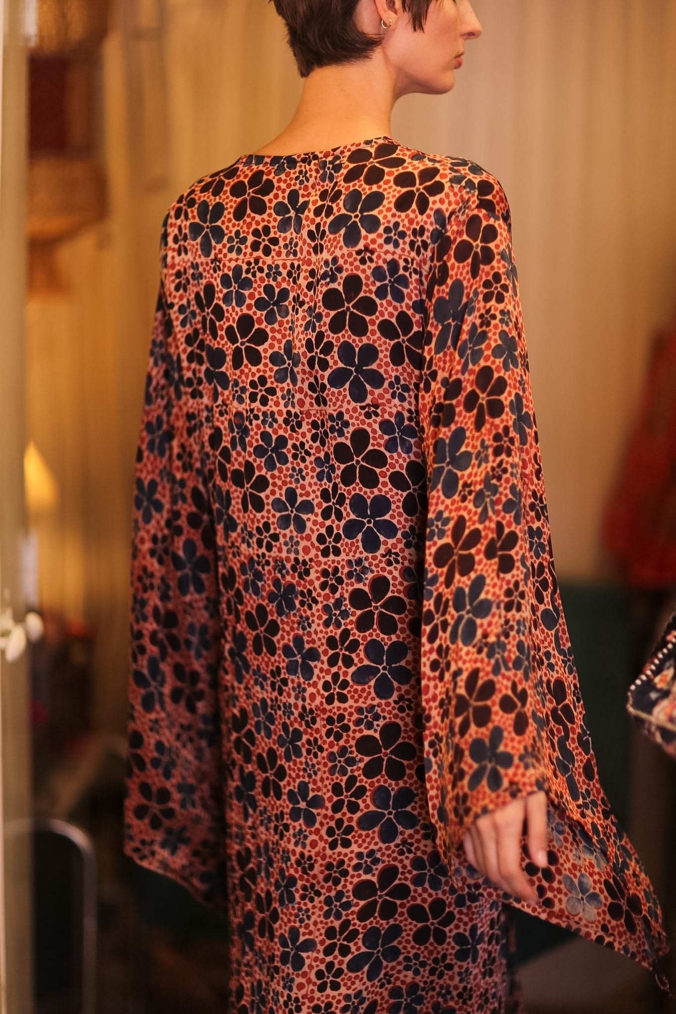 PINA WING KIMONO SABRINA - BANGKOK TAILOR CLOTHING STORE - HANDMADE CLOTHING