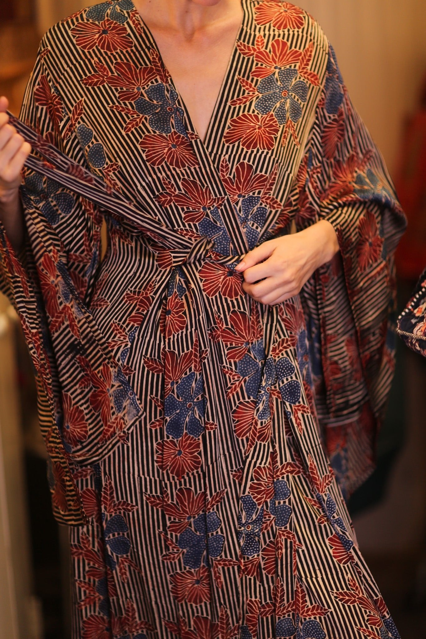 PINA WING KIMONO SPELMAN - BANGKOK TAILOR CLOTHING STORE - HANDMADE CLOTHING