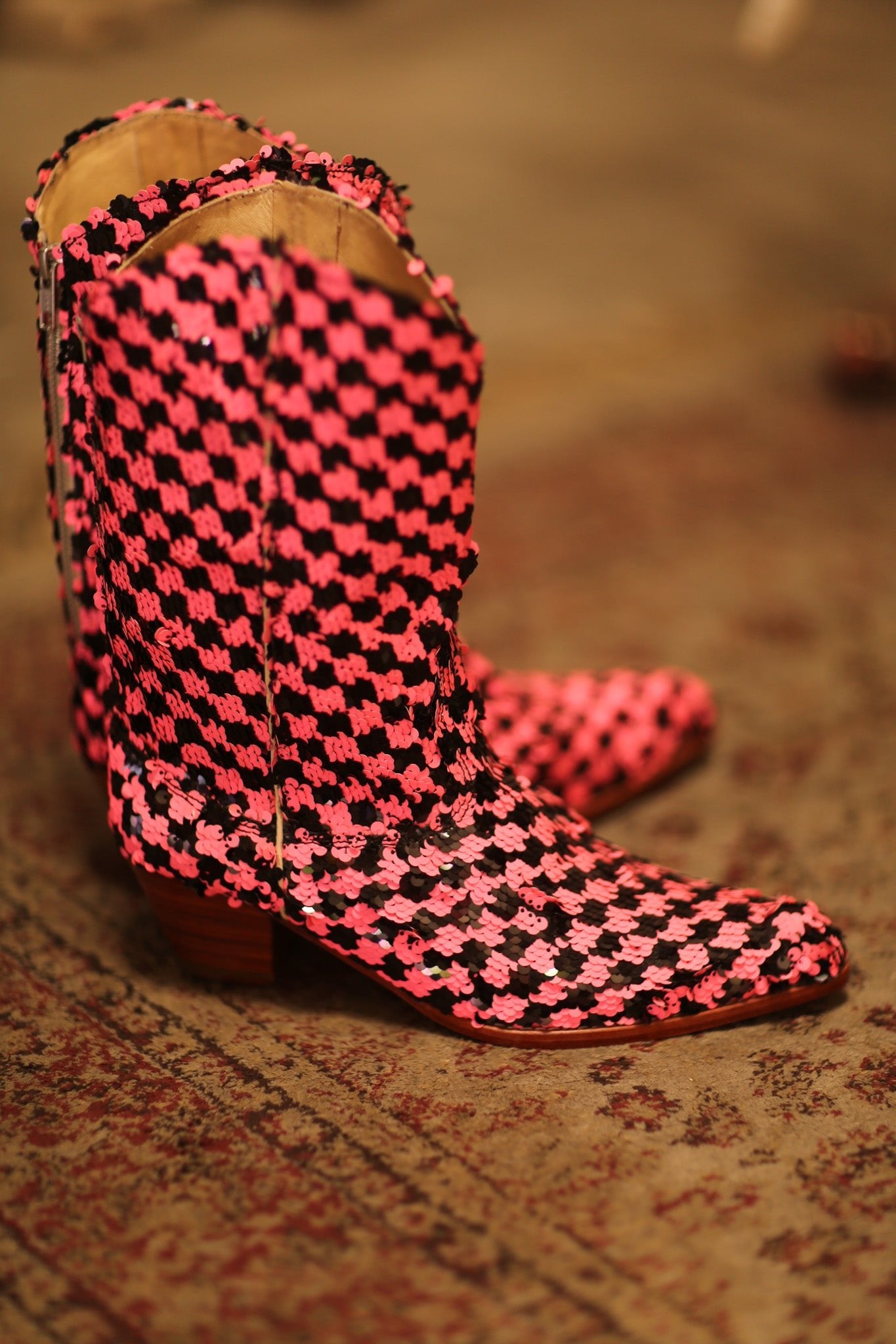 PINK BLACK CHECKERED WESTERN BOOT CRUSU - BANGKOK TAILOR CLOTHING STORE - HANDMADE CLOTHING