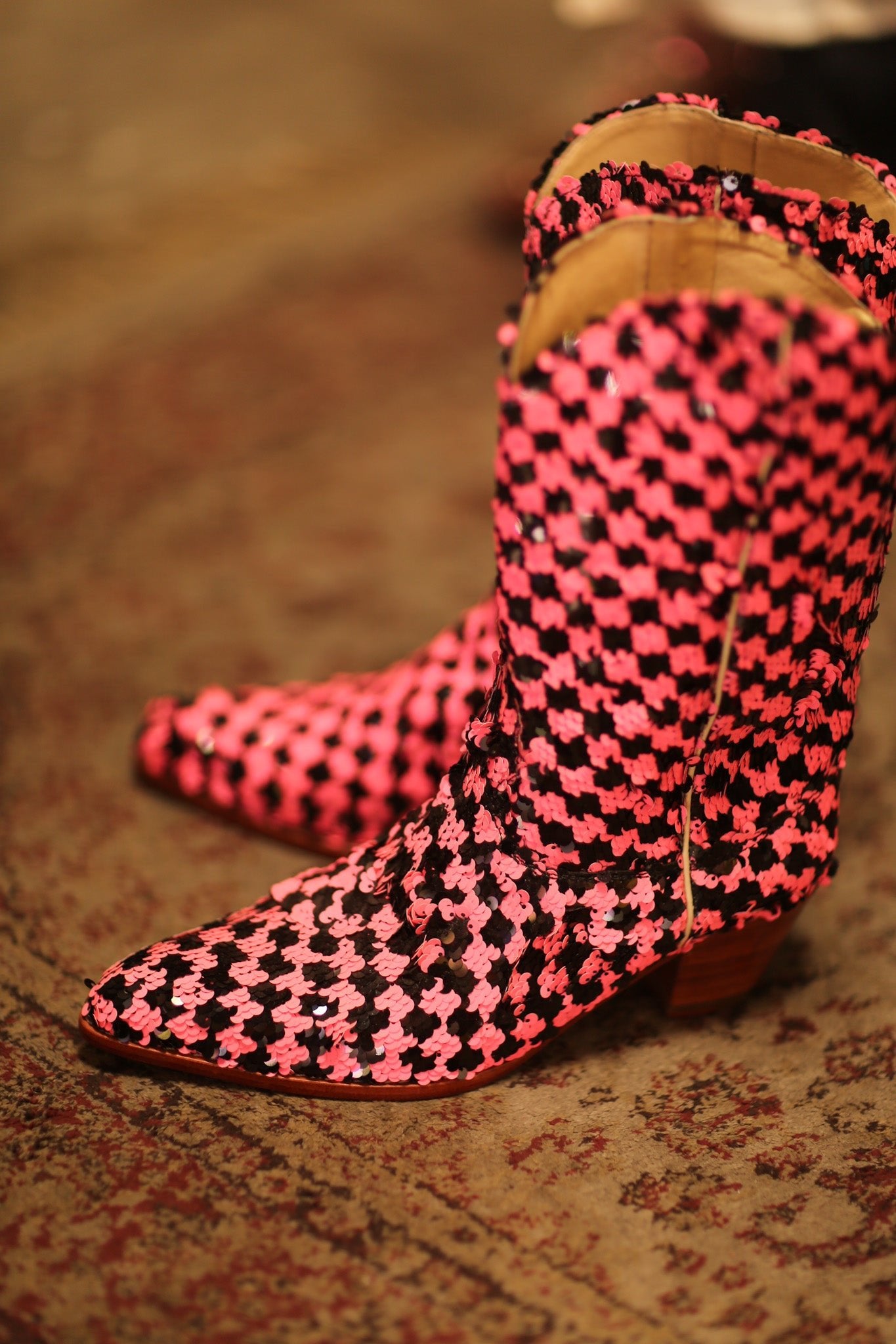 PINK BLACK CHECKERED WESTERN BOOT CRUSU - BANGKOK TAILOR CLOTHING STORE - HANDMADE CLOTHING
