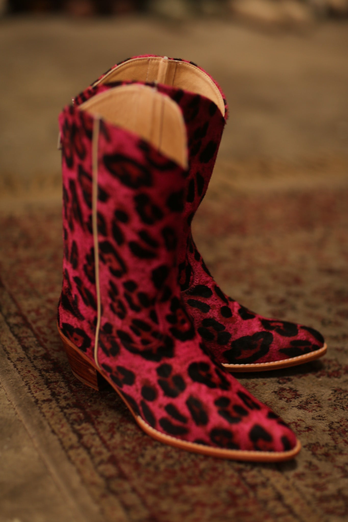 PINK LEO WESTERN BOOTS MOBLEY - BANGKOK TAILOR CLOTHING STORE - HANDMADE CLOTHING