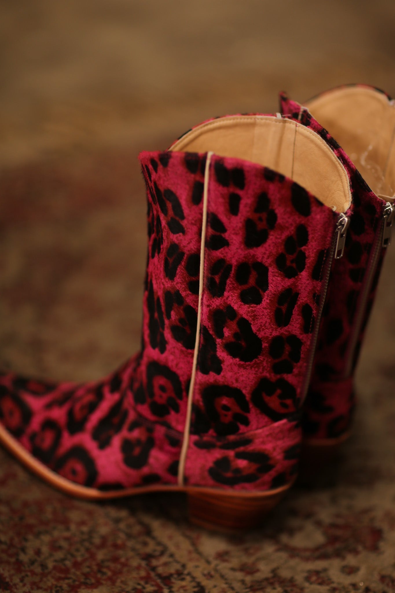 PINK LEO WESTERN BOOTS MOBLEY - BANGKOK TAILOR CLOTHING STORE - HANDMADE CLOTHING