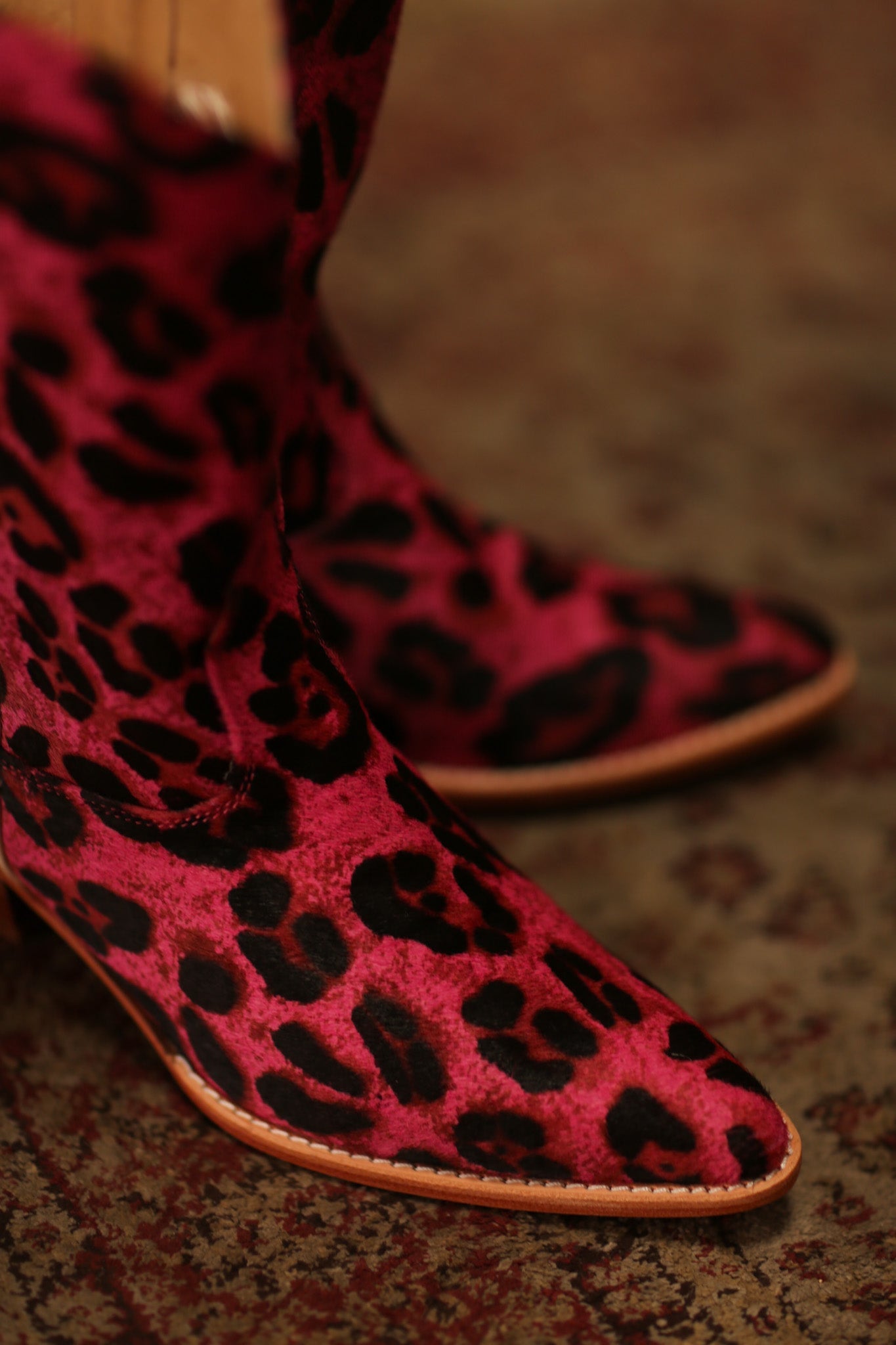PINK LEO WESTERN BOOTS MOBLEY - BANGKOK TAILOR CLOTHING STORE - HANDMADE CLOTHING