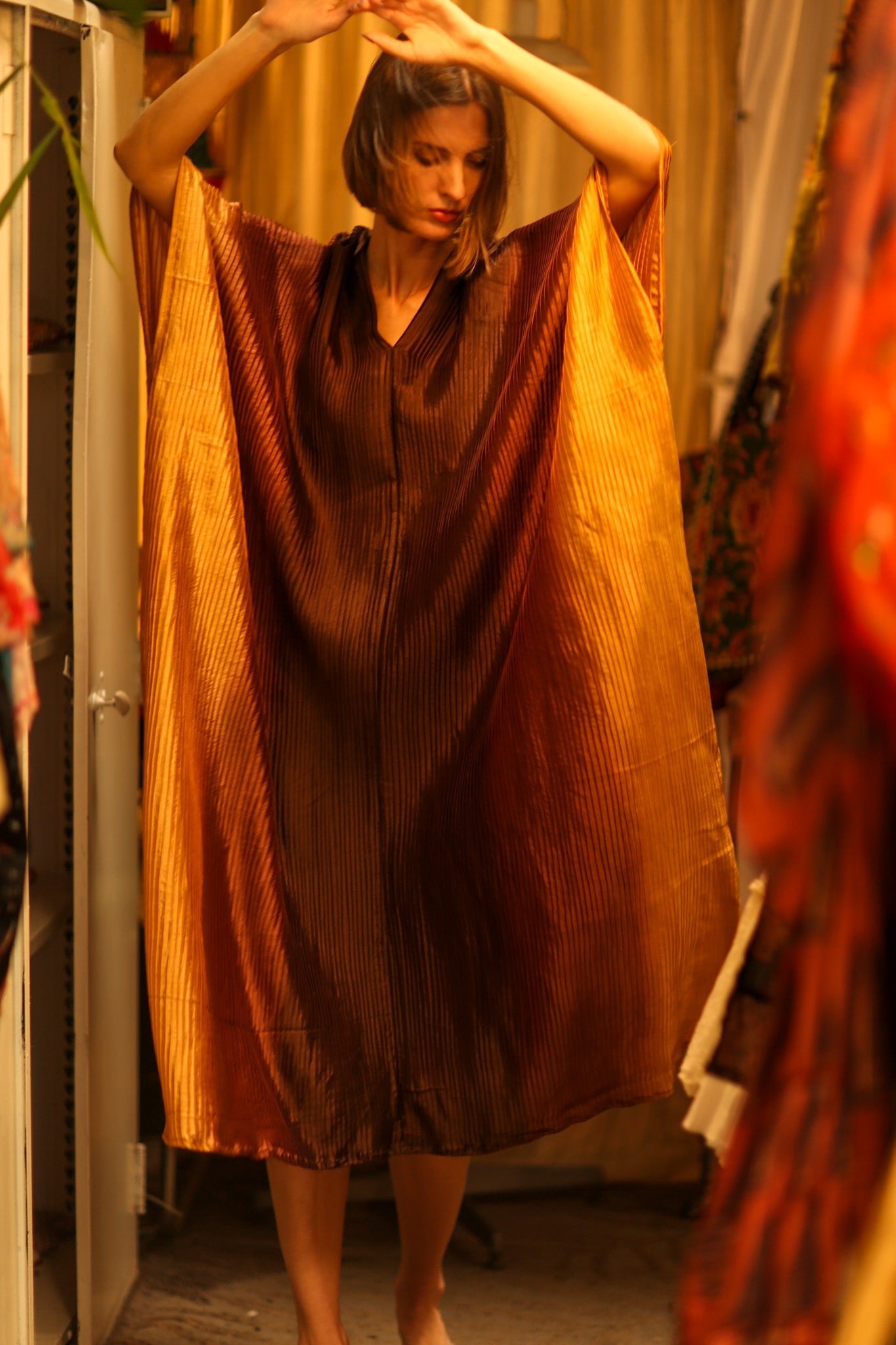 PLEATED SUNSET KAFTAN - BANGKOK TAILOR CLOTHING STORE - HANDMADE CLOTHING