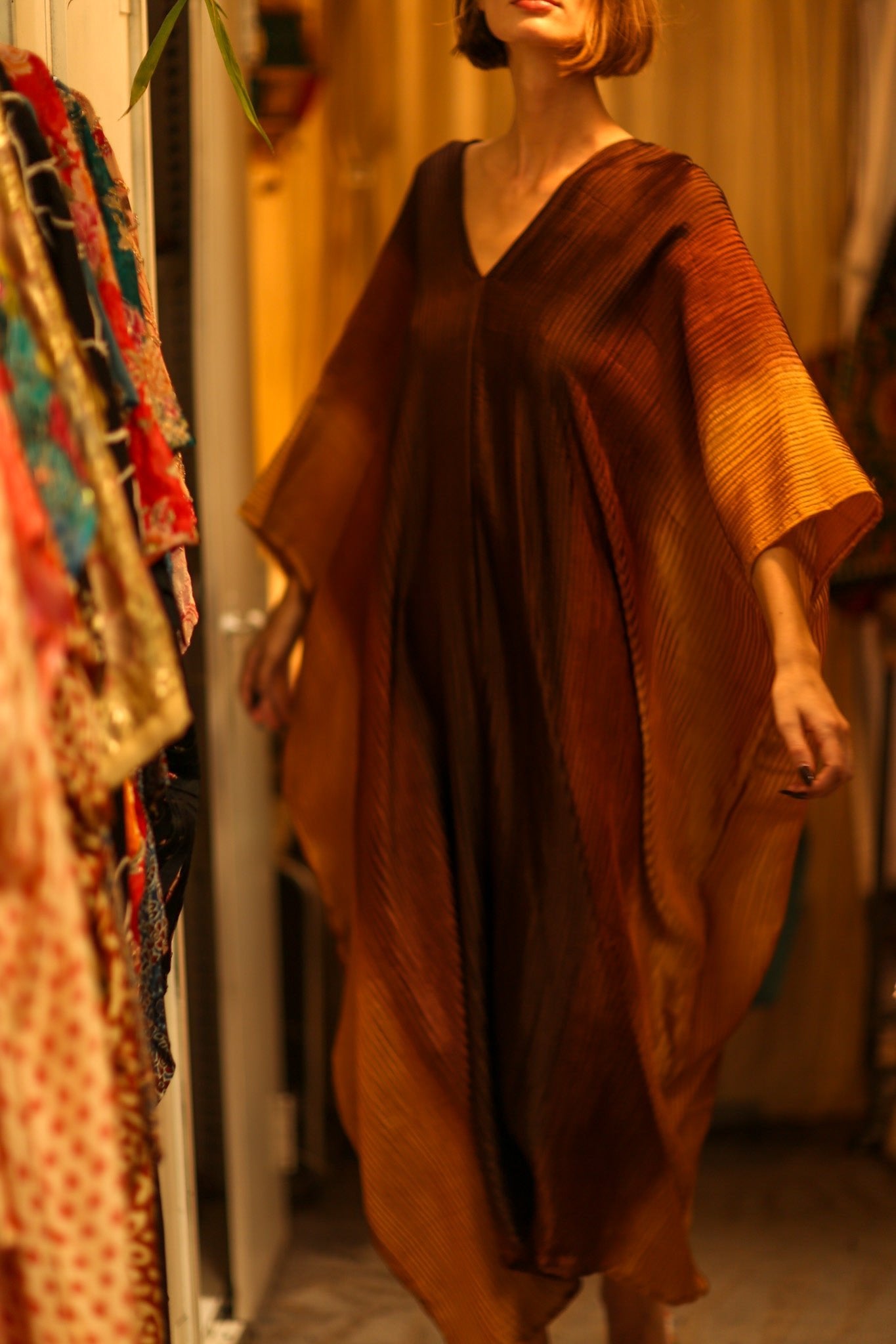 PLEATED SUNSET KAFTAN - BANGKOK TAILOR CLOTHING STORE - HANDMADE CLOTHING