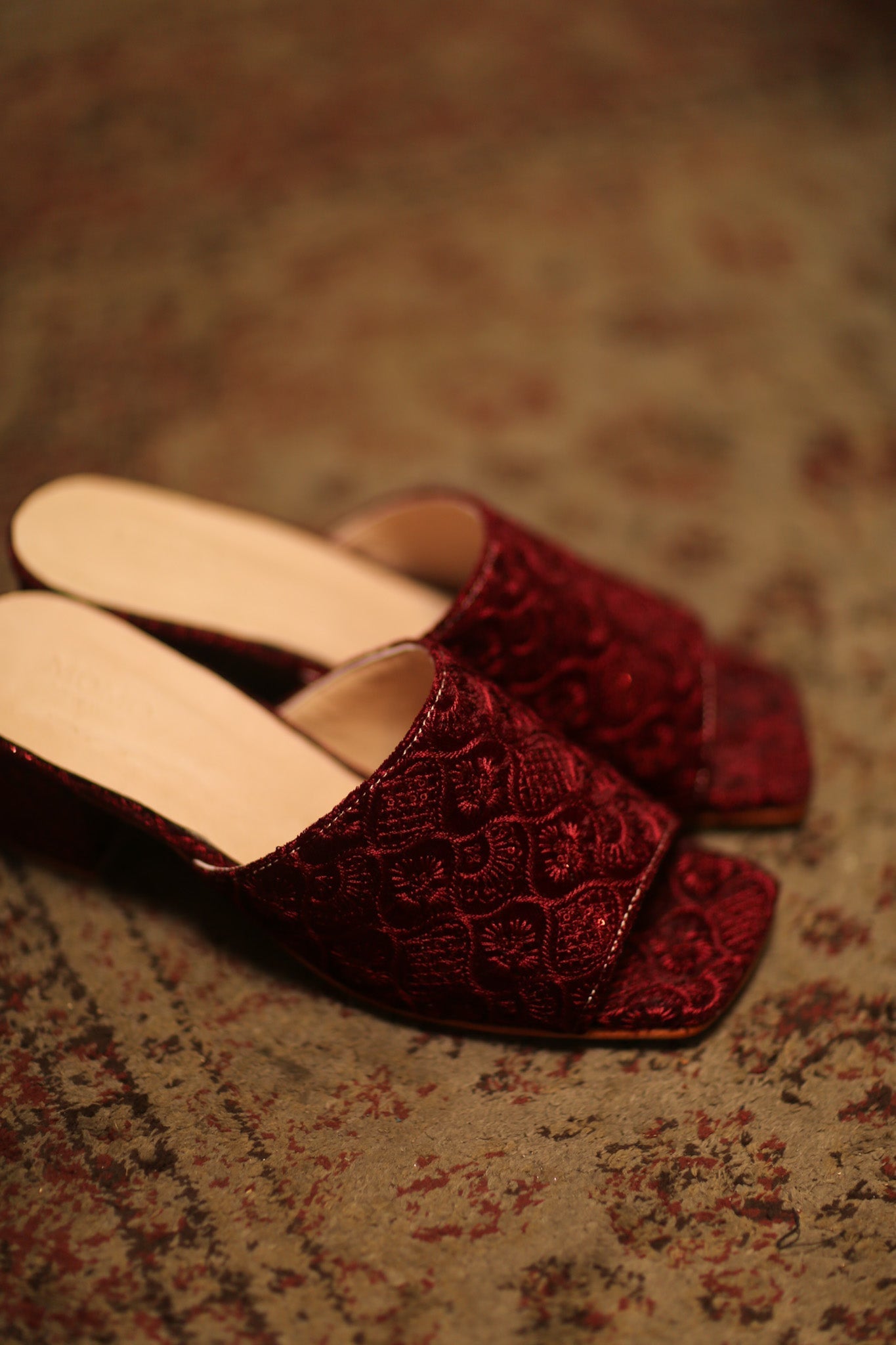 RED VELVET EMBROIDERED HEELED MULES PINDU - BANGKOK TAILOR CLOTHING STORE - HANDMADE CLOTHING