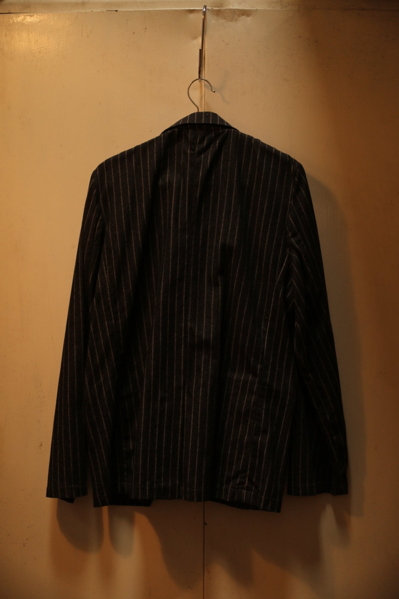 S4 - BANGKOK TAILOR CLOTHING STORE - HANDMADE CLOTHING