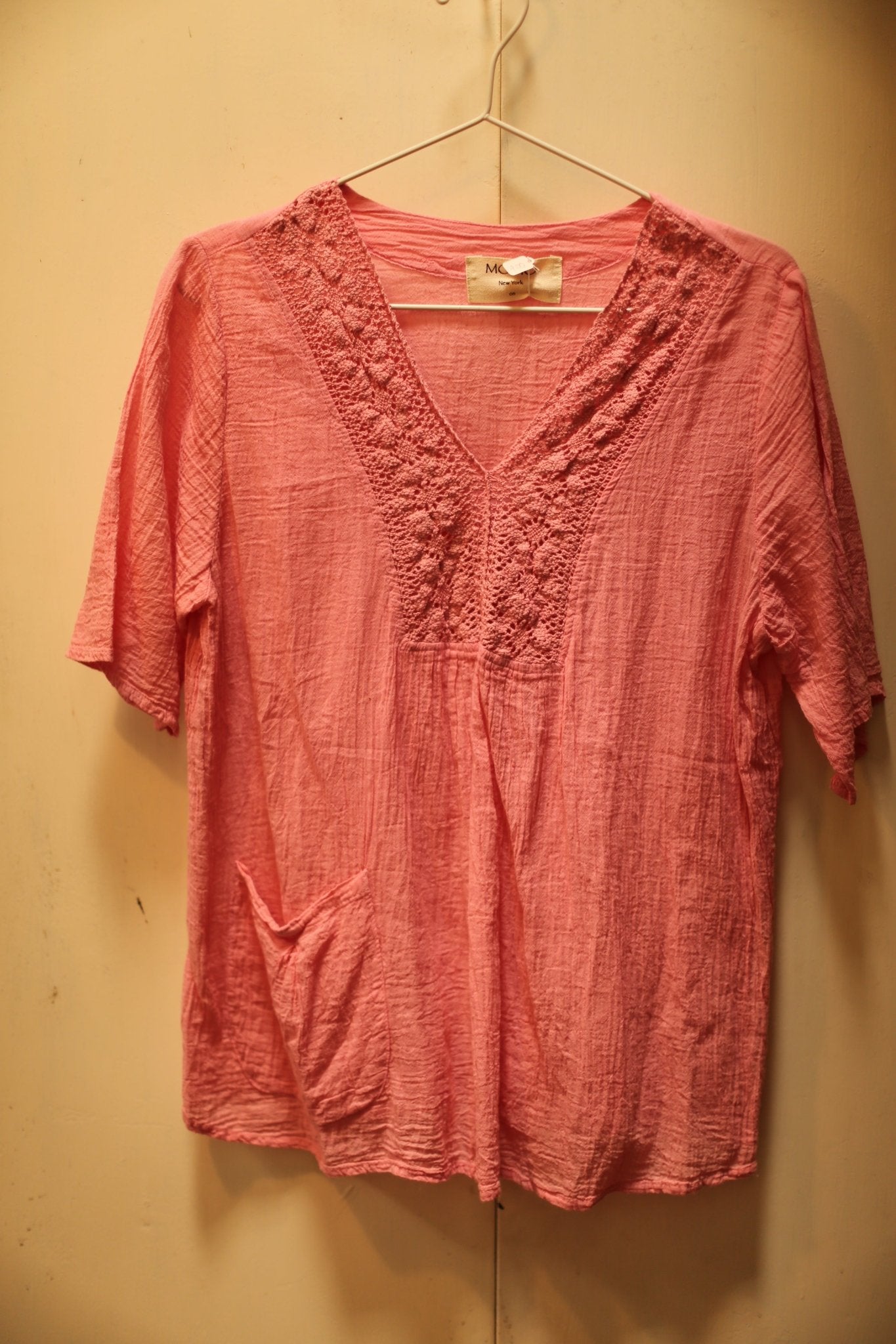 S43 - BANGKOK TAILOR CLOTHING STORE - HANDMADE CLOTHING