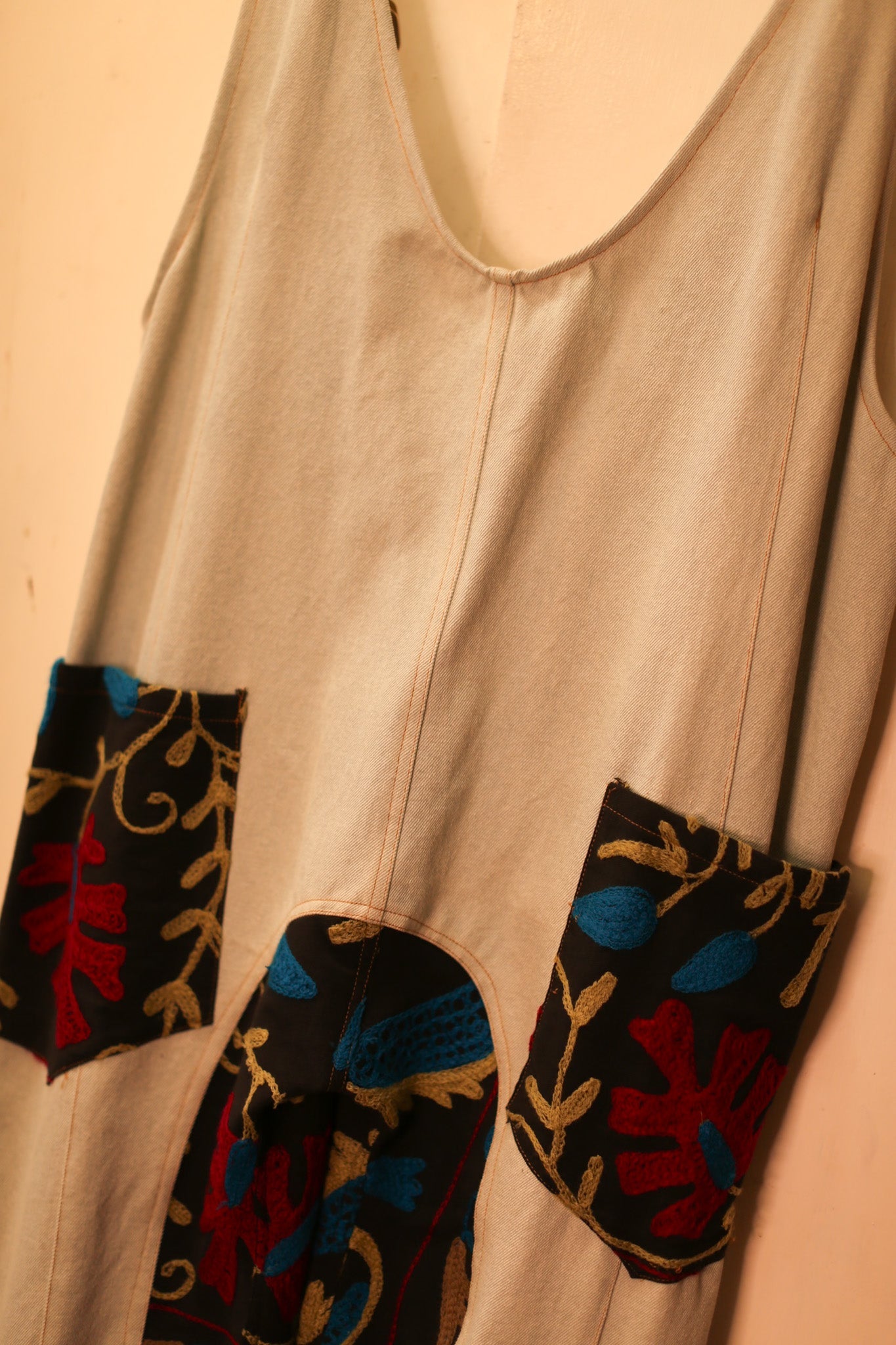 SC25 - 11 - BANGKOK TAILOR CLOTHING STORE - HANDMADE CLOTHING