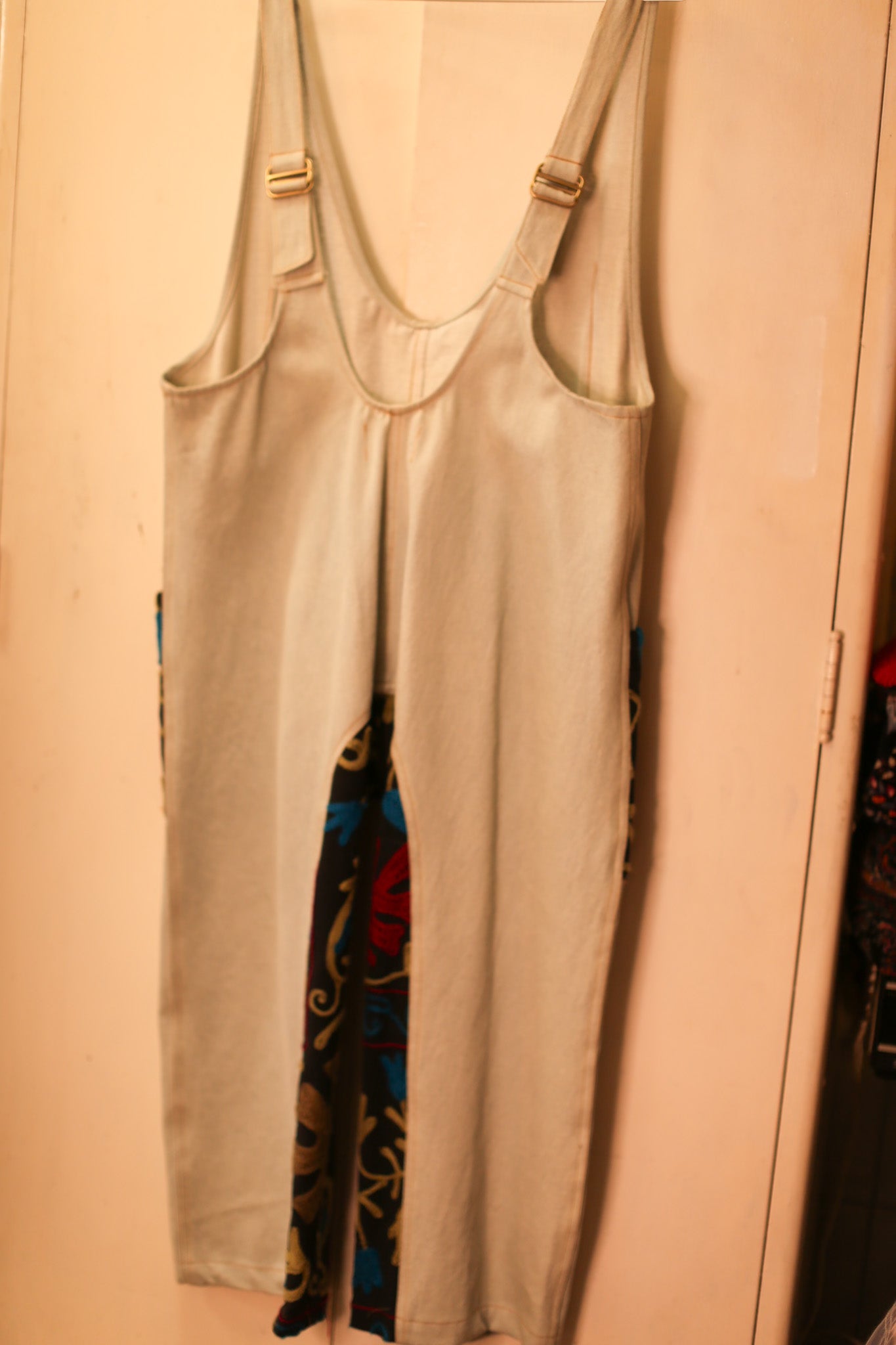SC25 - 11 - BANGKOK TAILOR CLOTHING STORE - HANDMADE CLOTHING