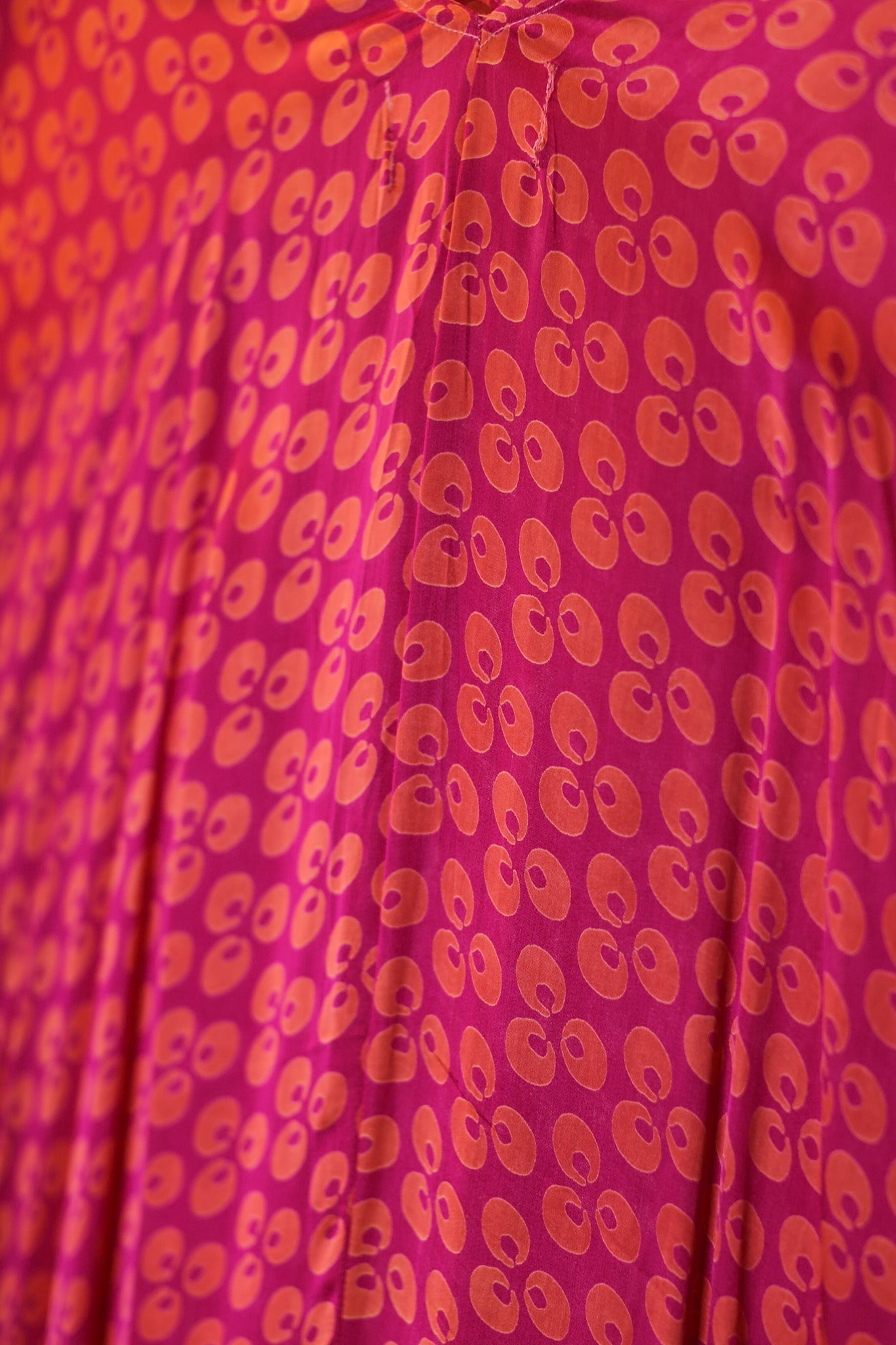 SC25 - 21 - BANGKOK TAILOR CLOTHING STORE - HANDMADE CLOTHING