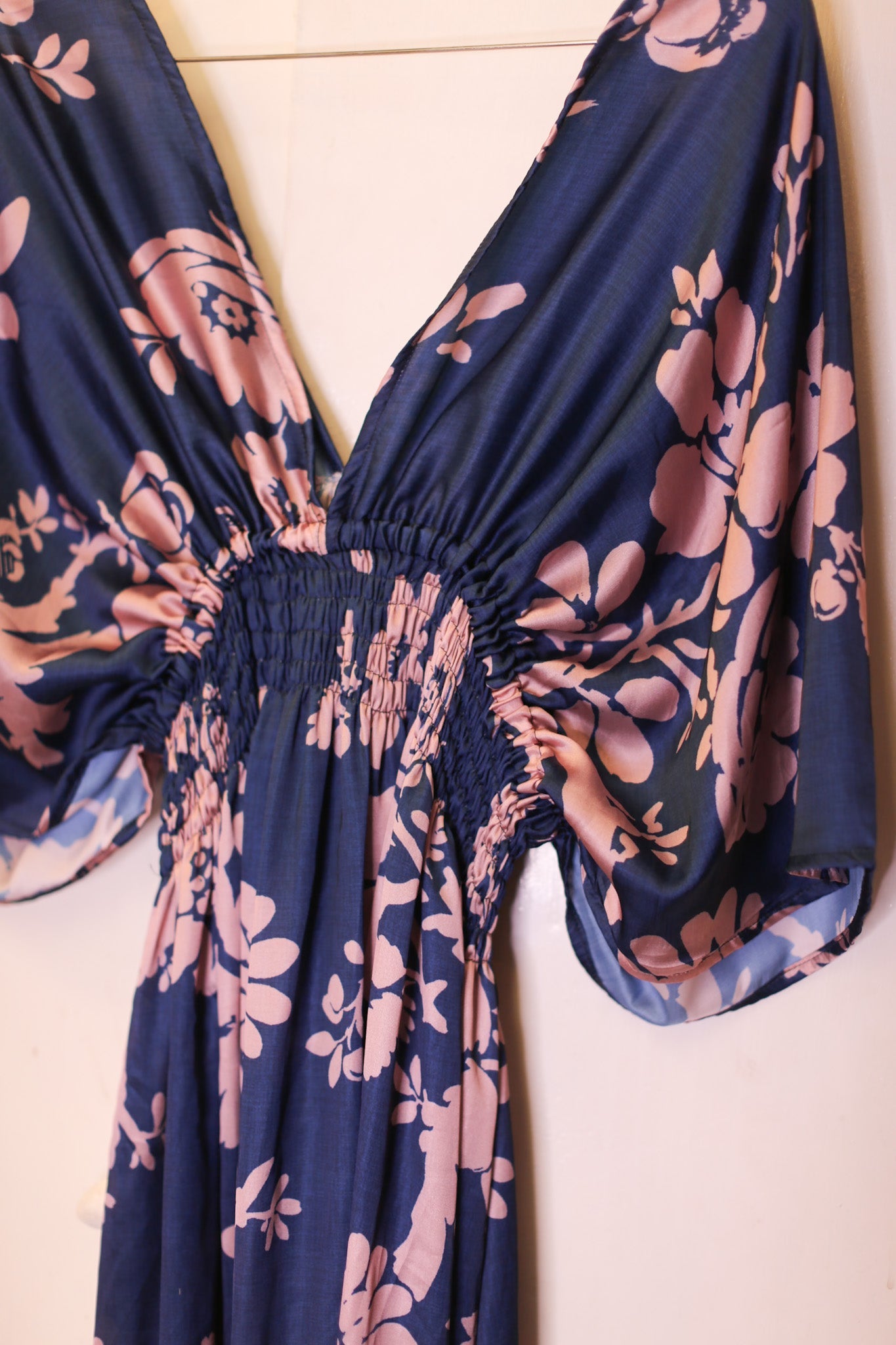 SC25 - 28 - BANGKOK TAILOR CLOTHING STORE - HANDMADE CLOTHING
