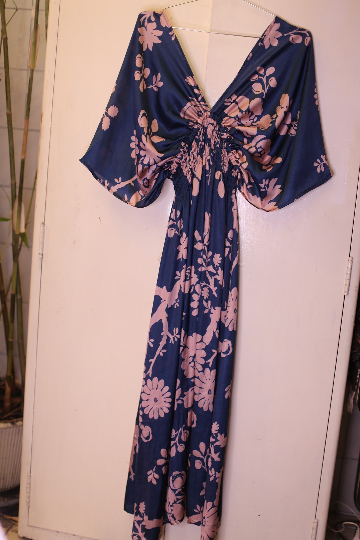 SC25 - 28 - BANGKOK TAILOR CLOTHING STORE - HANDMADE CLOTHING