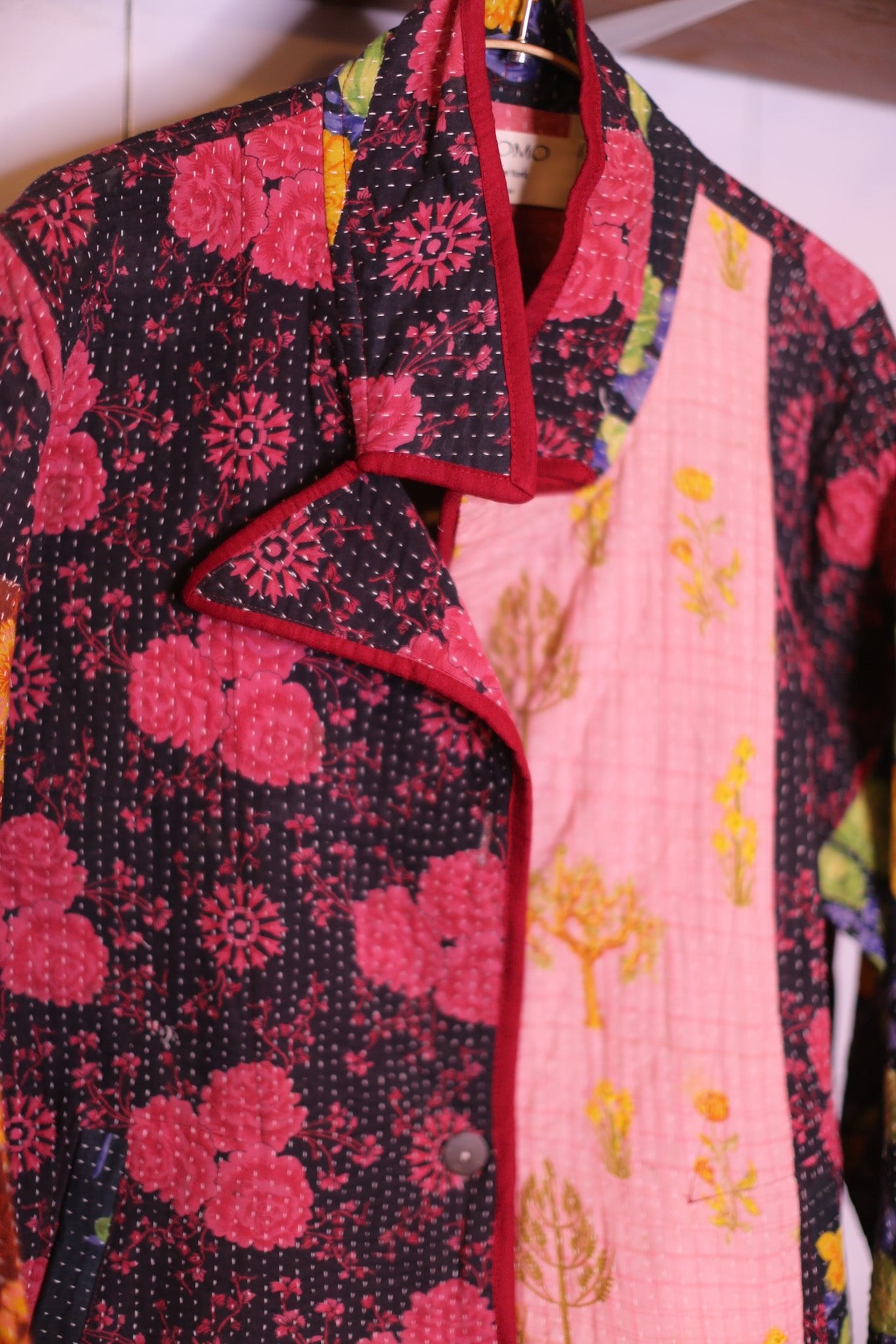 SC25 - 73 - BANGKOK TAILOR CLOTHING STORE - HANDMADE CLOTHING