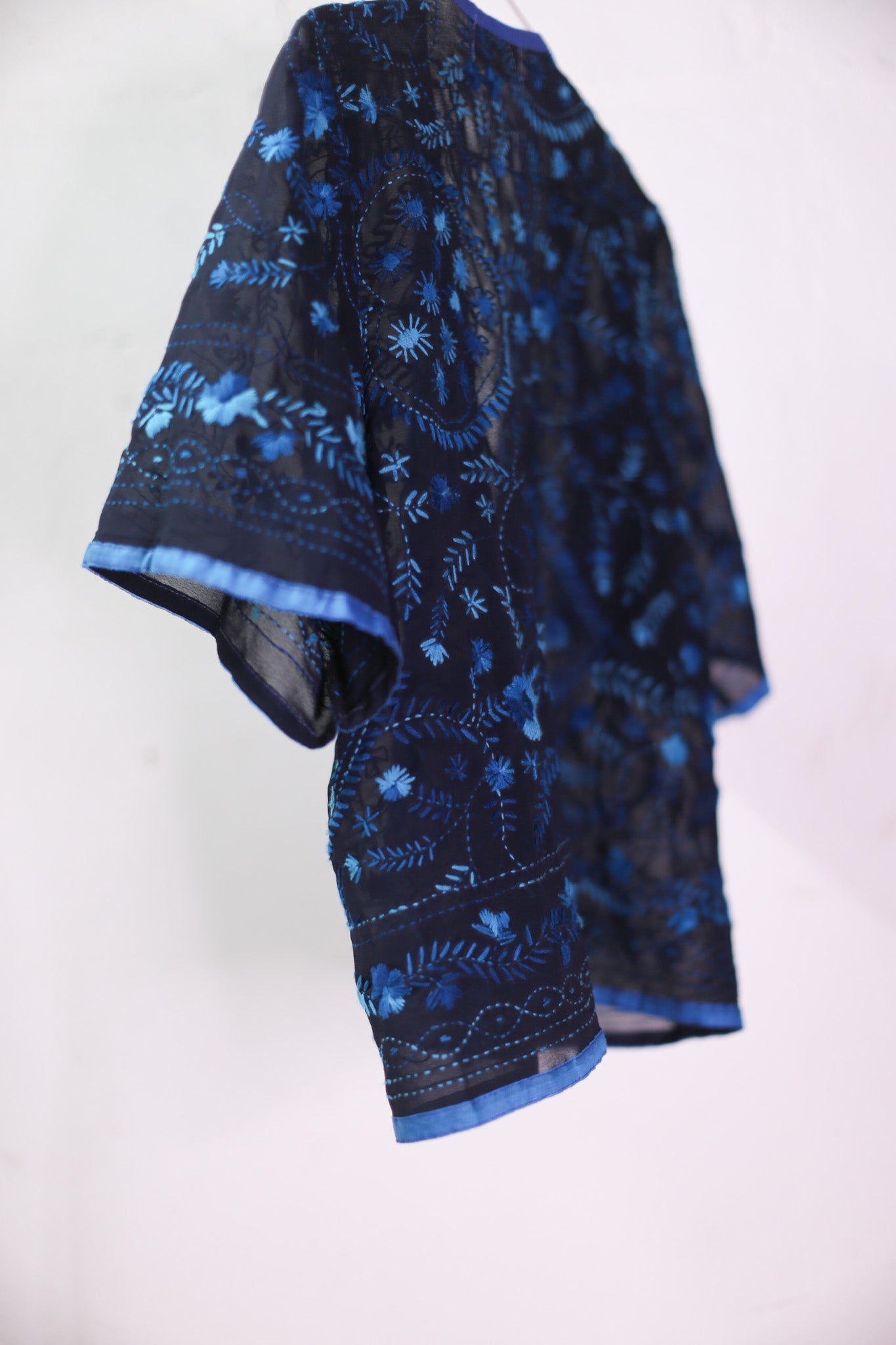 SC25 - 78 - BANGKOK TAILOR CLOTHING STORE - HANDMADE CLOTHING