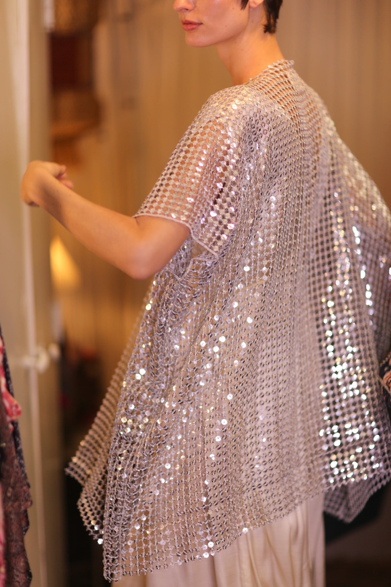 SEQUIN SHORT KIMONO SIVERLIGHT - BANGKOK TAILOR CLOTHING STORE - HANDMADE CLOTHING