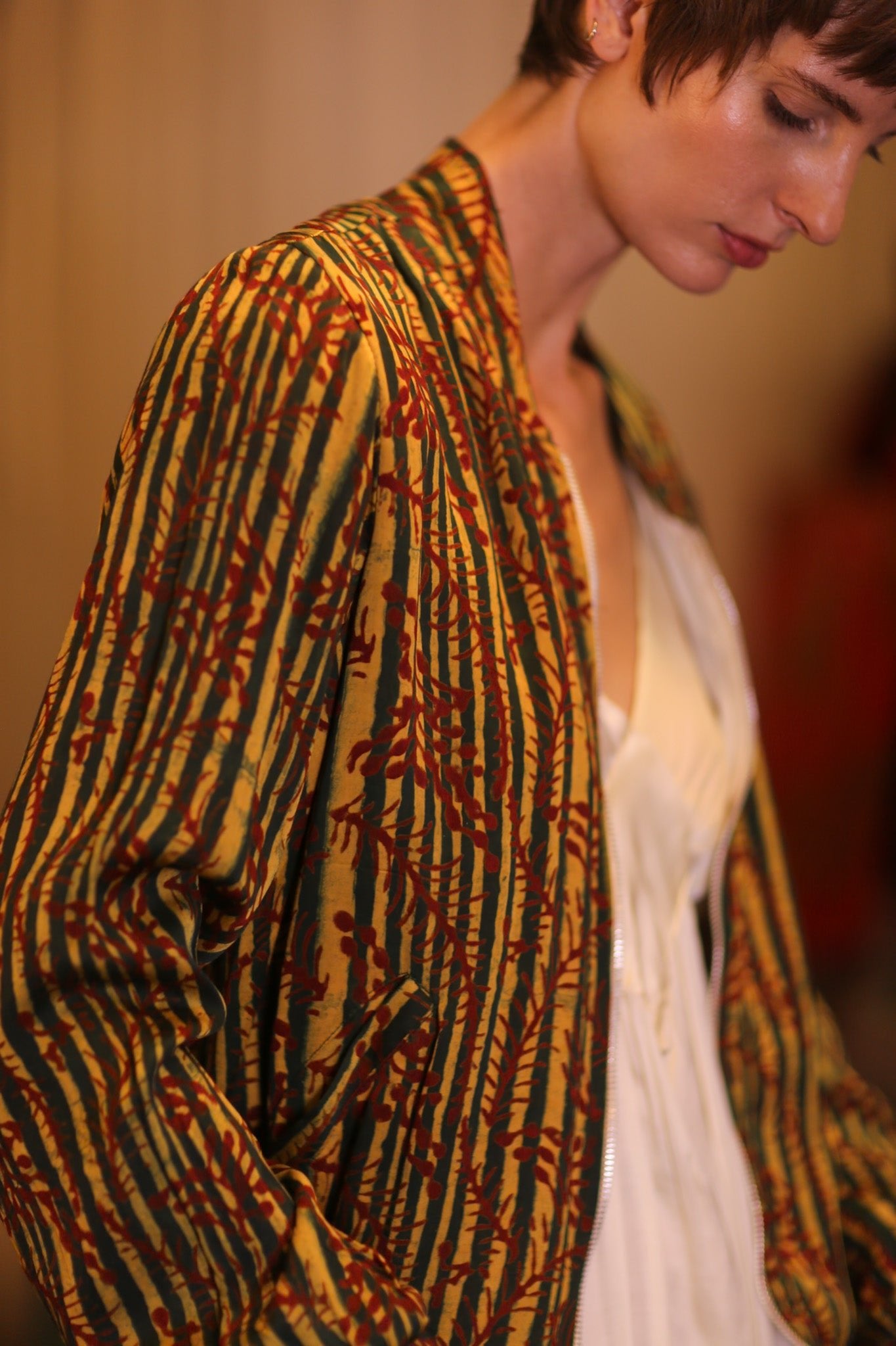 SILK BOMBER JACKET ANCHA BAMREST - BANGKOK TAILOR CLOTHING STORE - HANDMADE CLOTHING