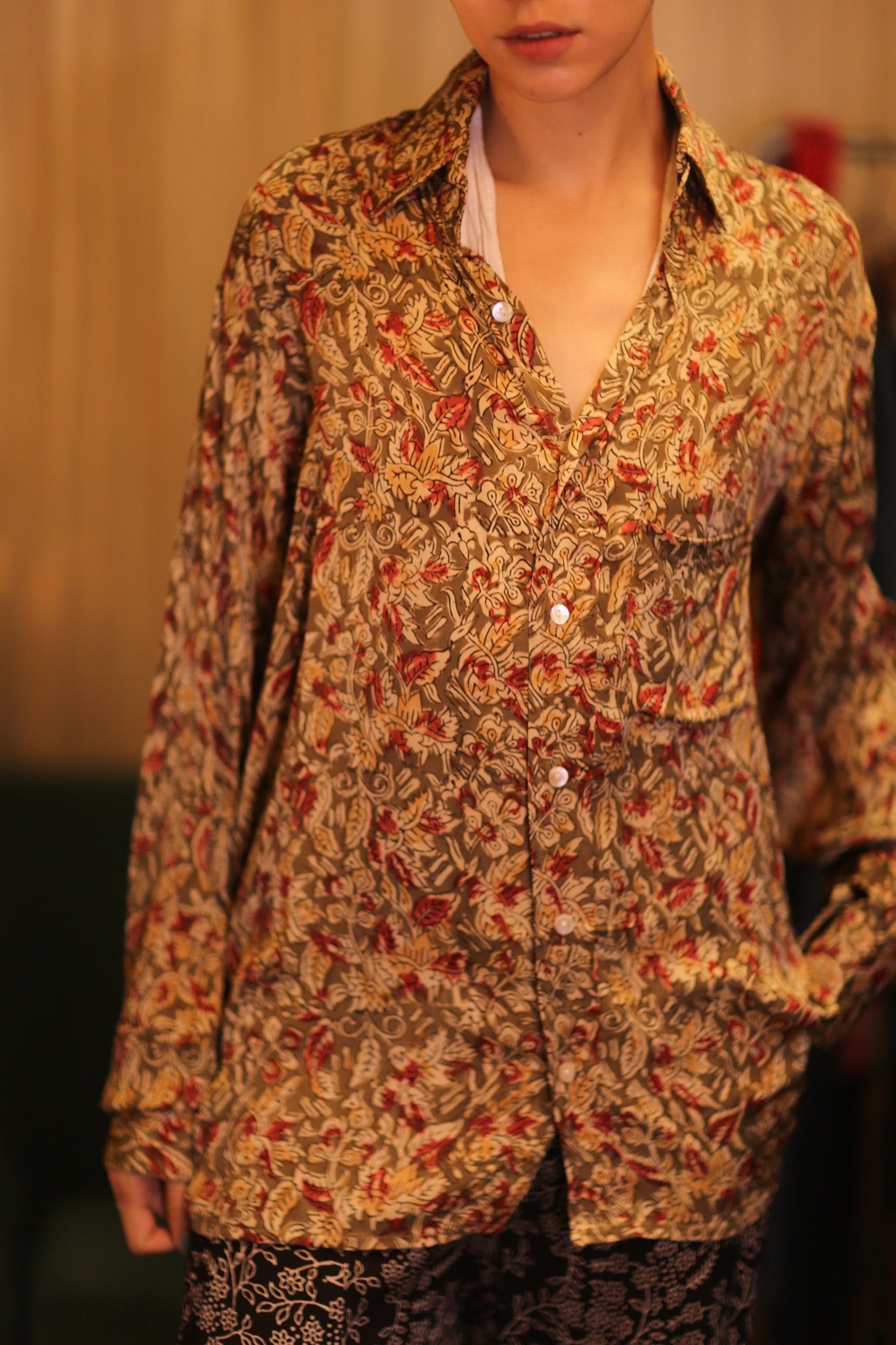 SILK BOYFRIEND SHIRT BILLIE AHAUNG - BANGKOK TAILOR CLOTHING STORE - HANDMADE CLOTHING