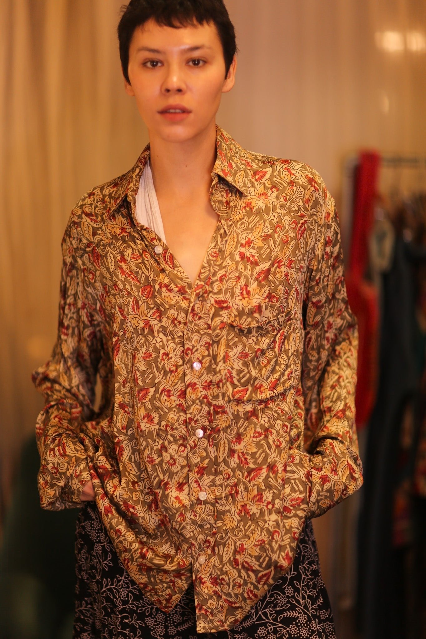 SILK BOYFRIEND SHIRT BILLIE AHAUNG - BANGKOK TAILOR CLOTHING STORE - HANDMADE CLOTHING